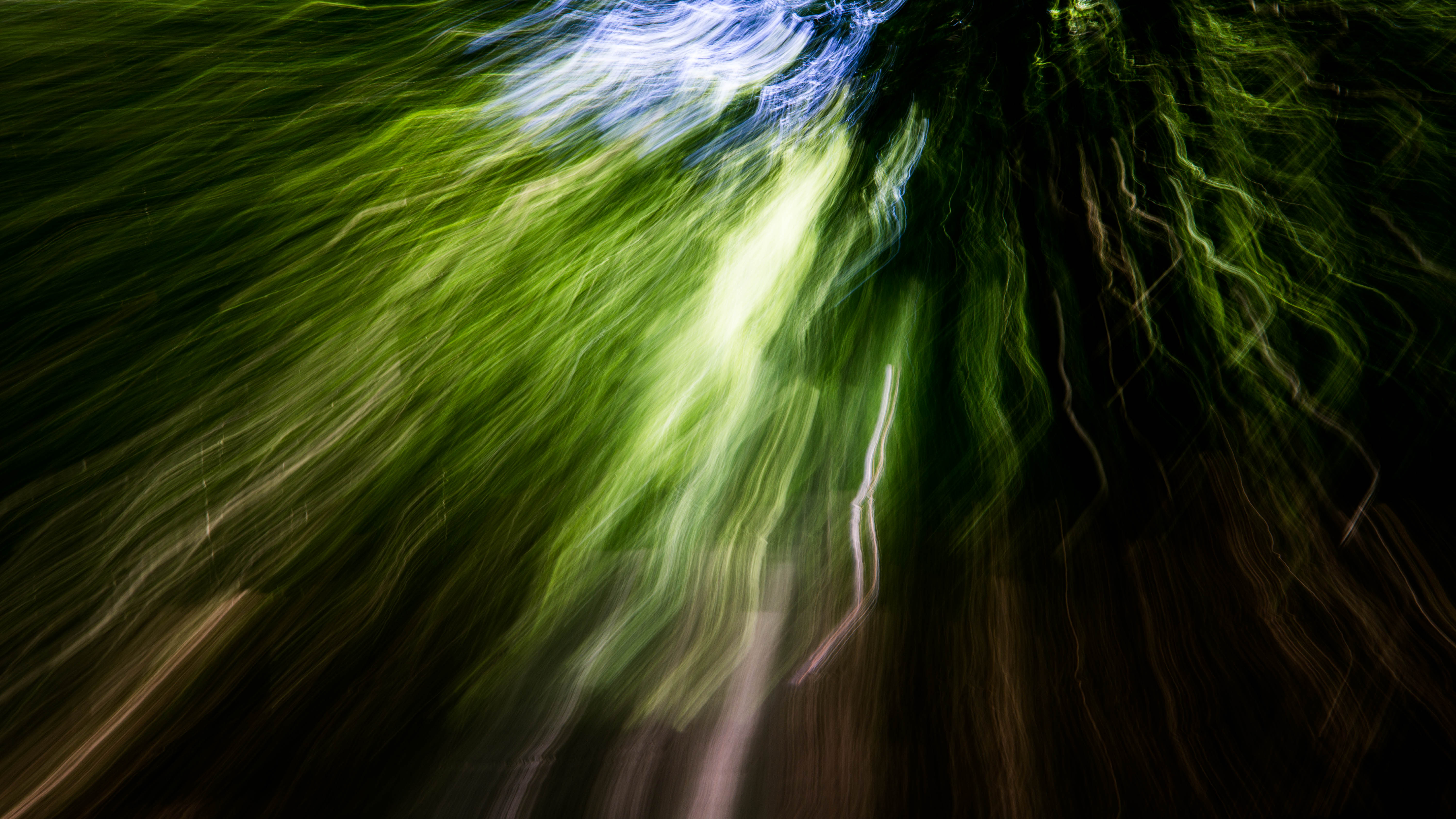 Free download wallpaper Abstract, Shine, Light, Beams, Rays, Blur, Smooth on your PC desktop