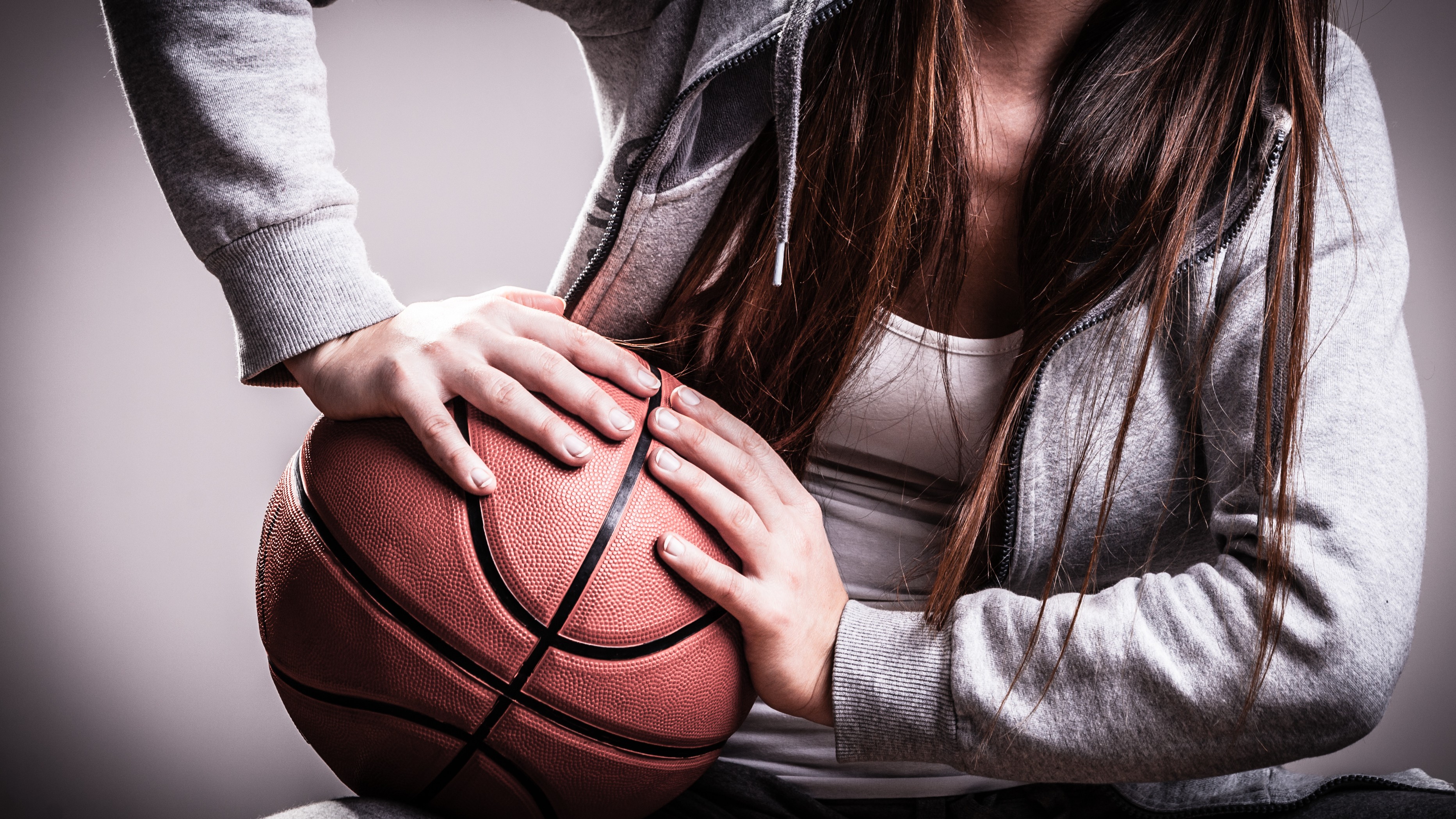 Download mobile wallpaper Sports, Basketball, Brunette, Model for free.