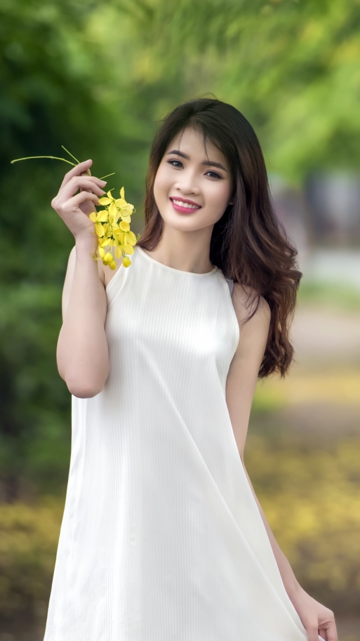 Download mobile wallpaper Smile, Brunette, Model, Women, Asian, Brown Eyes, Depth Of Field, White Dress for free.