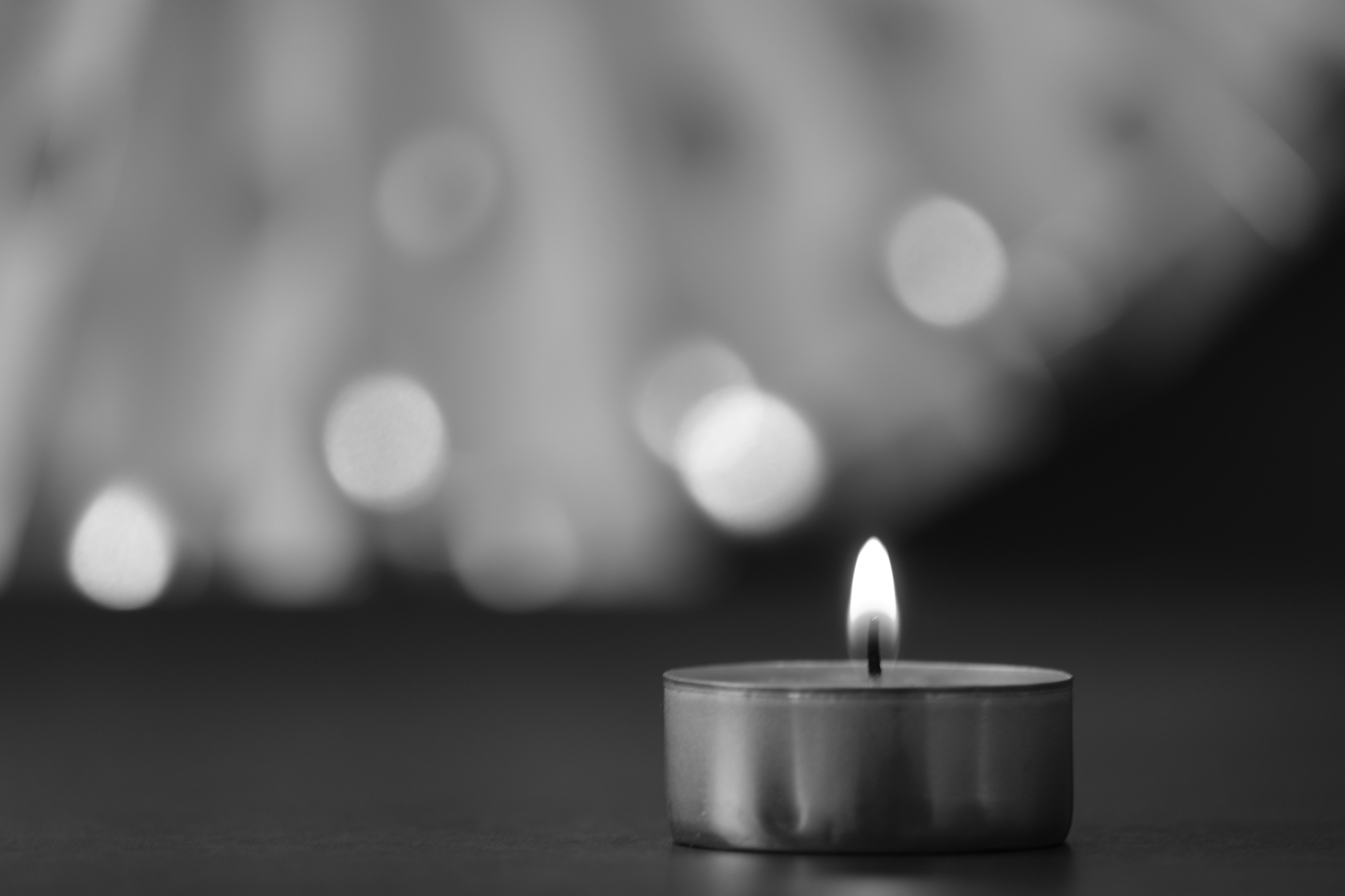 Free download wallpaper Miscellanea, Miscellaneous, Bw, Candle, Chb, Fire on your PC desktop