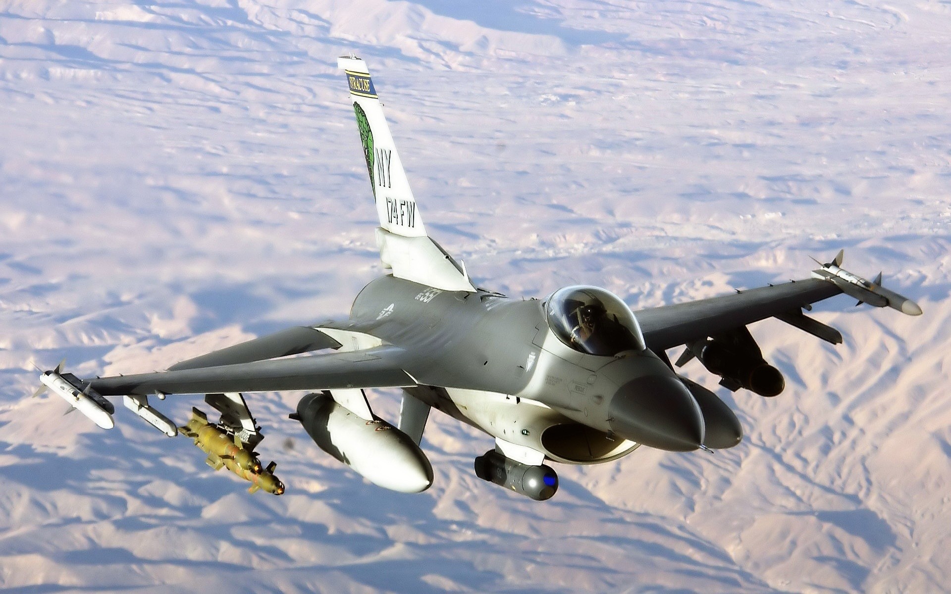 220220 завантажити шпалери військовий, general dynamics f 16 fighting falcon, реактивний літак, реактивні винищувачі - заставки і картинки безкоштовно