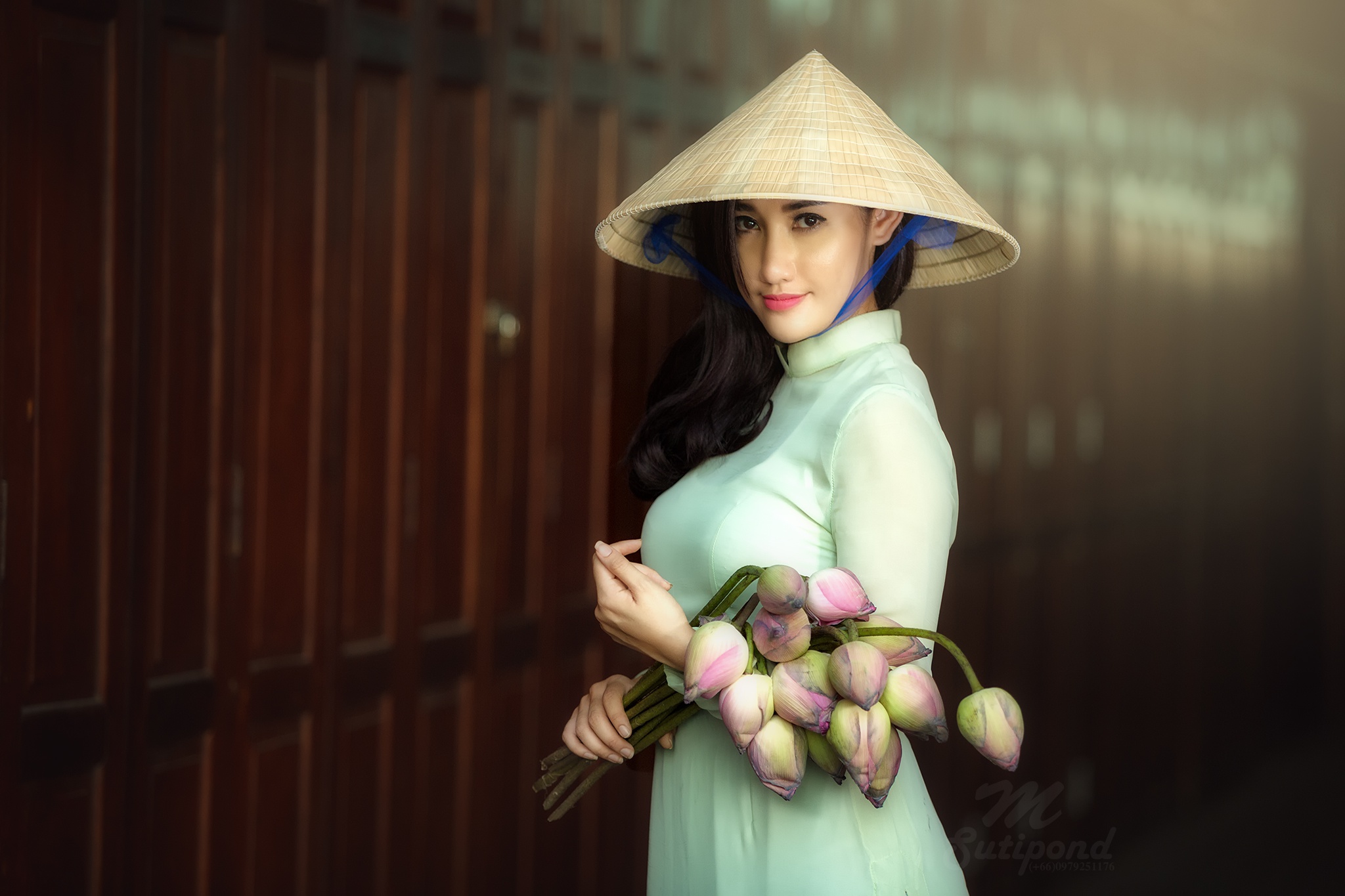 Download mobile wallpaper Flower, Model, Women, Asian, Black Hair, Asian Conical Hat for free.