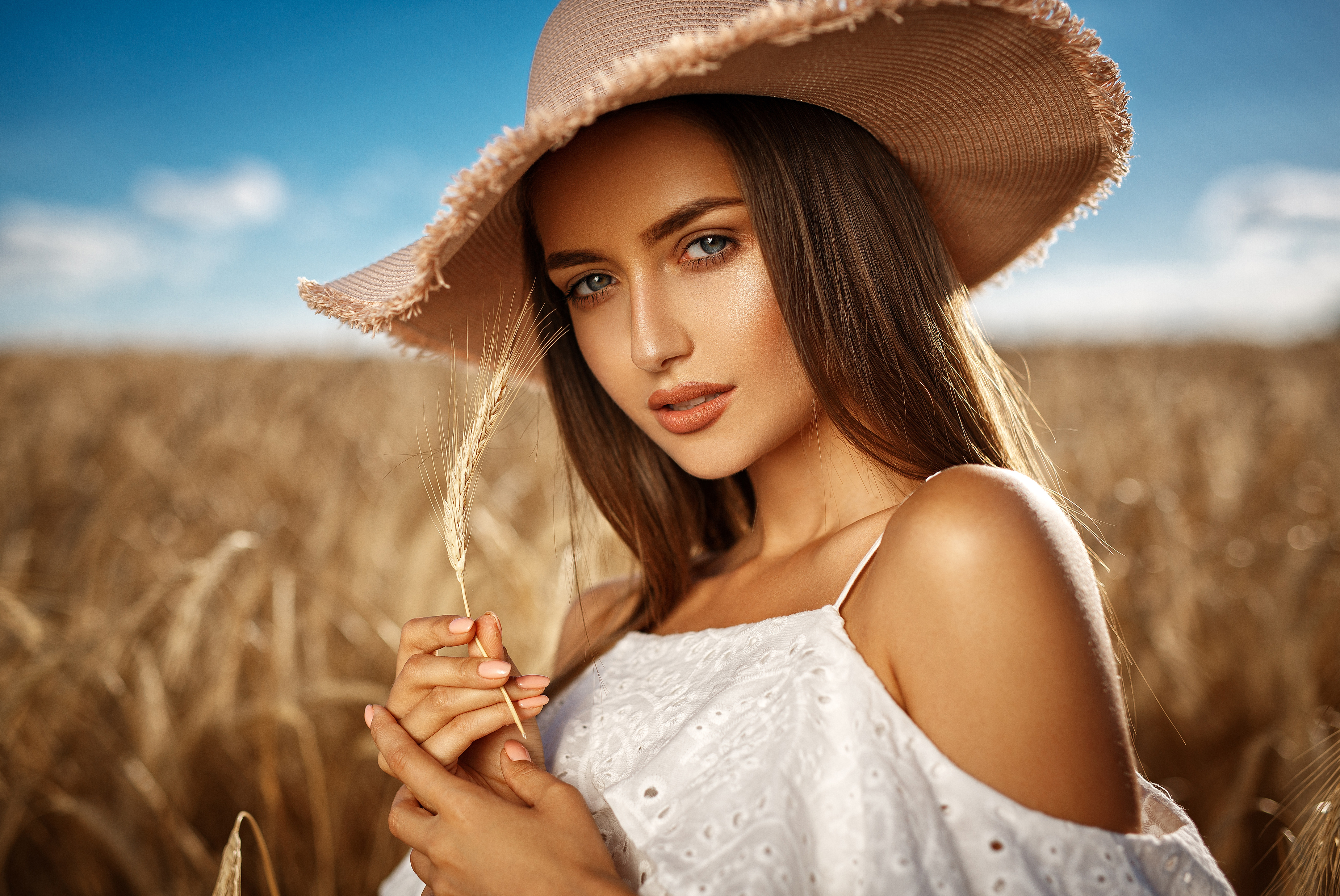 Free download wallpaper Summer, Wheat, Hat, Brunette, Model, Women, Blue Eyes, Depth Of Field on your PC desktop