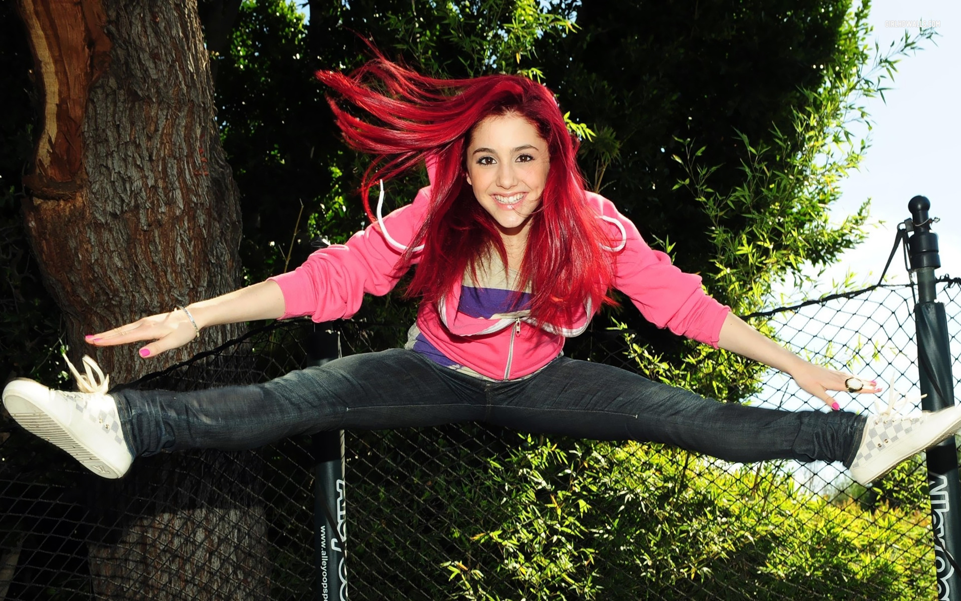 Free download wallpaper Celebrity, Ariana Grande on your PC desktop