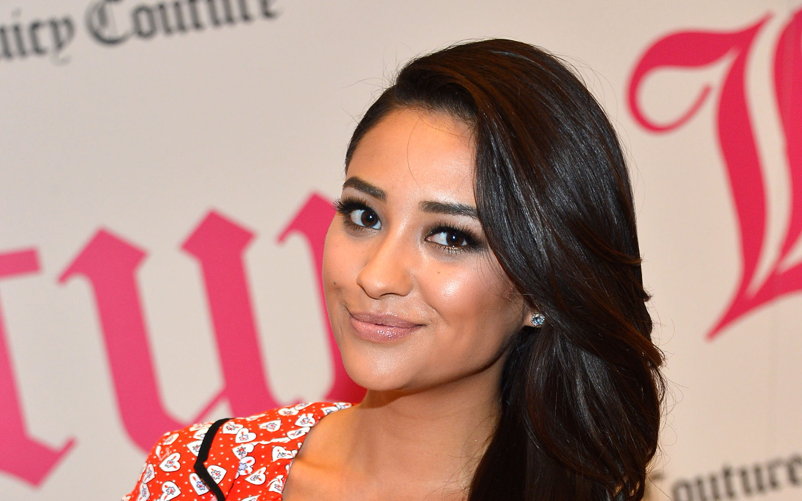 celebrity, shay mitchell, actress, canadian