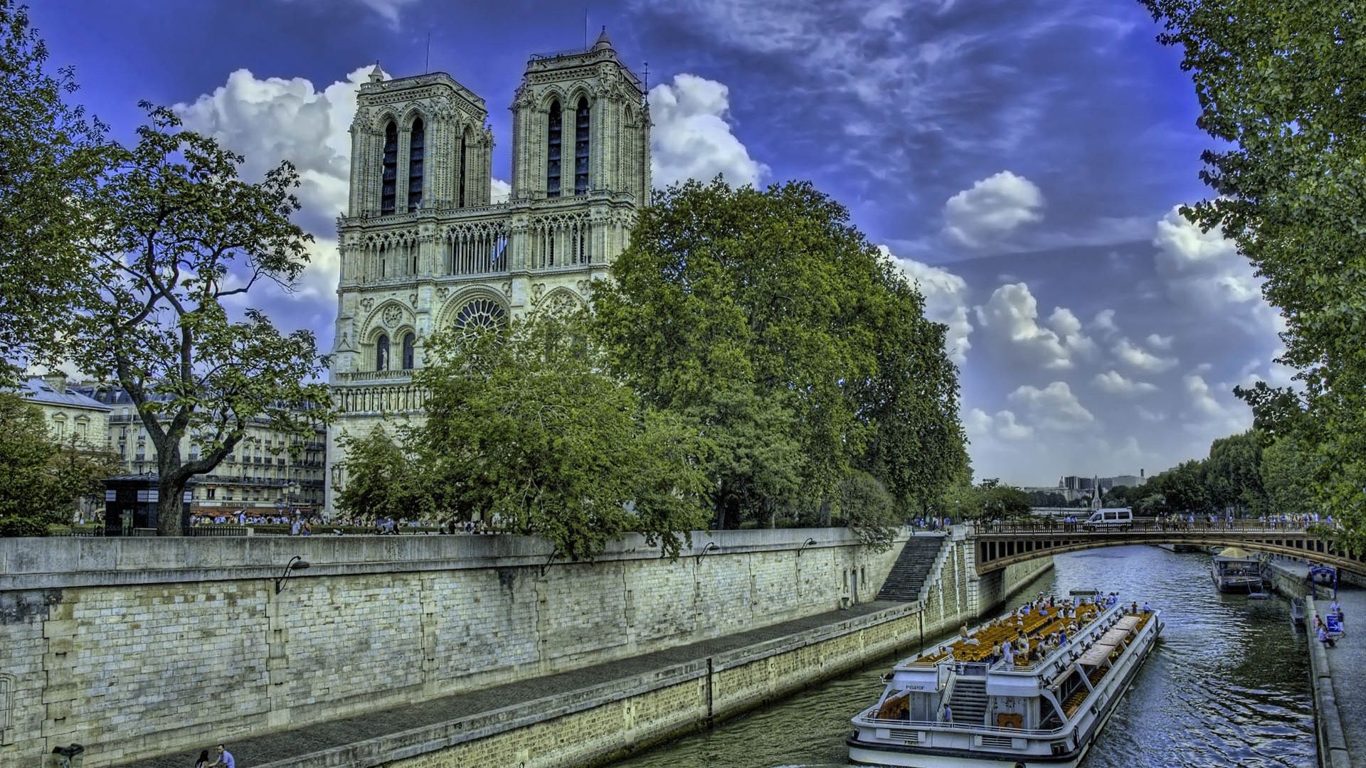 Завантажити шпалери Собор Паризької Богоматері на телефон безкоштовно