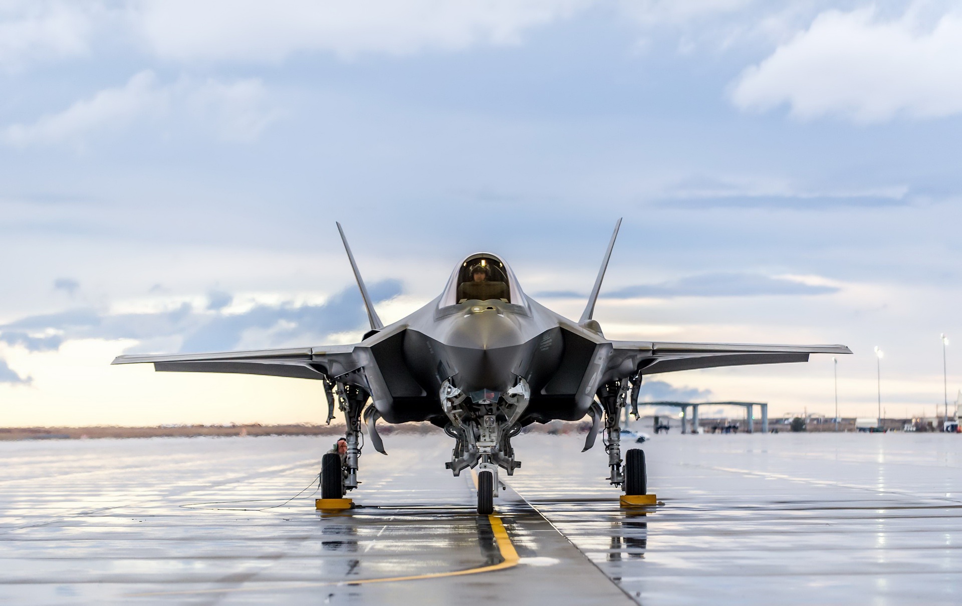 lockheed martin f 35 lightning ii, jet fighter, military, aircraft, warplane, jet fighters