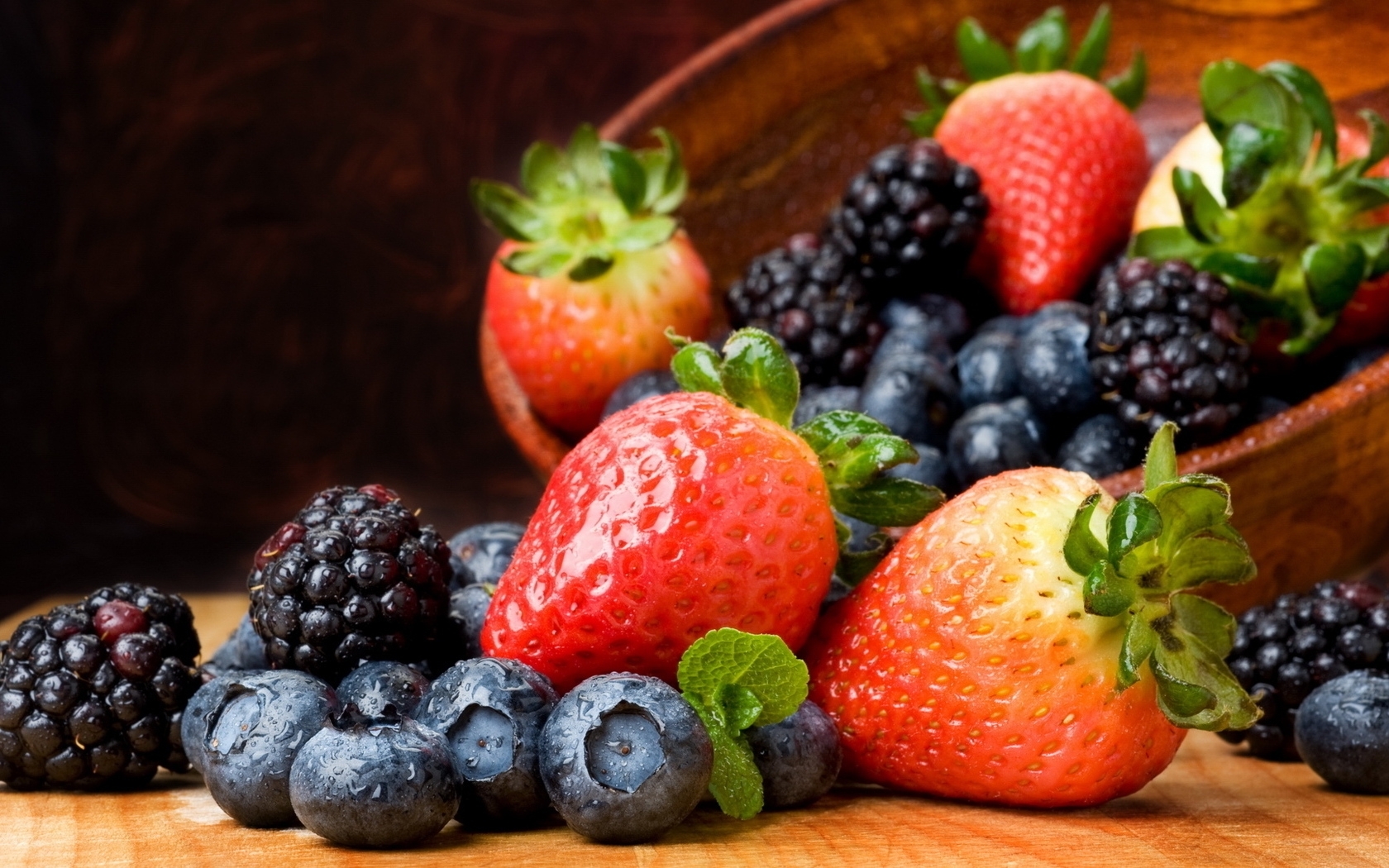 Handy-Wallpaper Obst, Lebensmittel, Blackberry, Erdbeere kostenlos herunterladen.