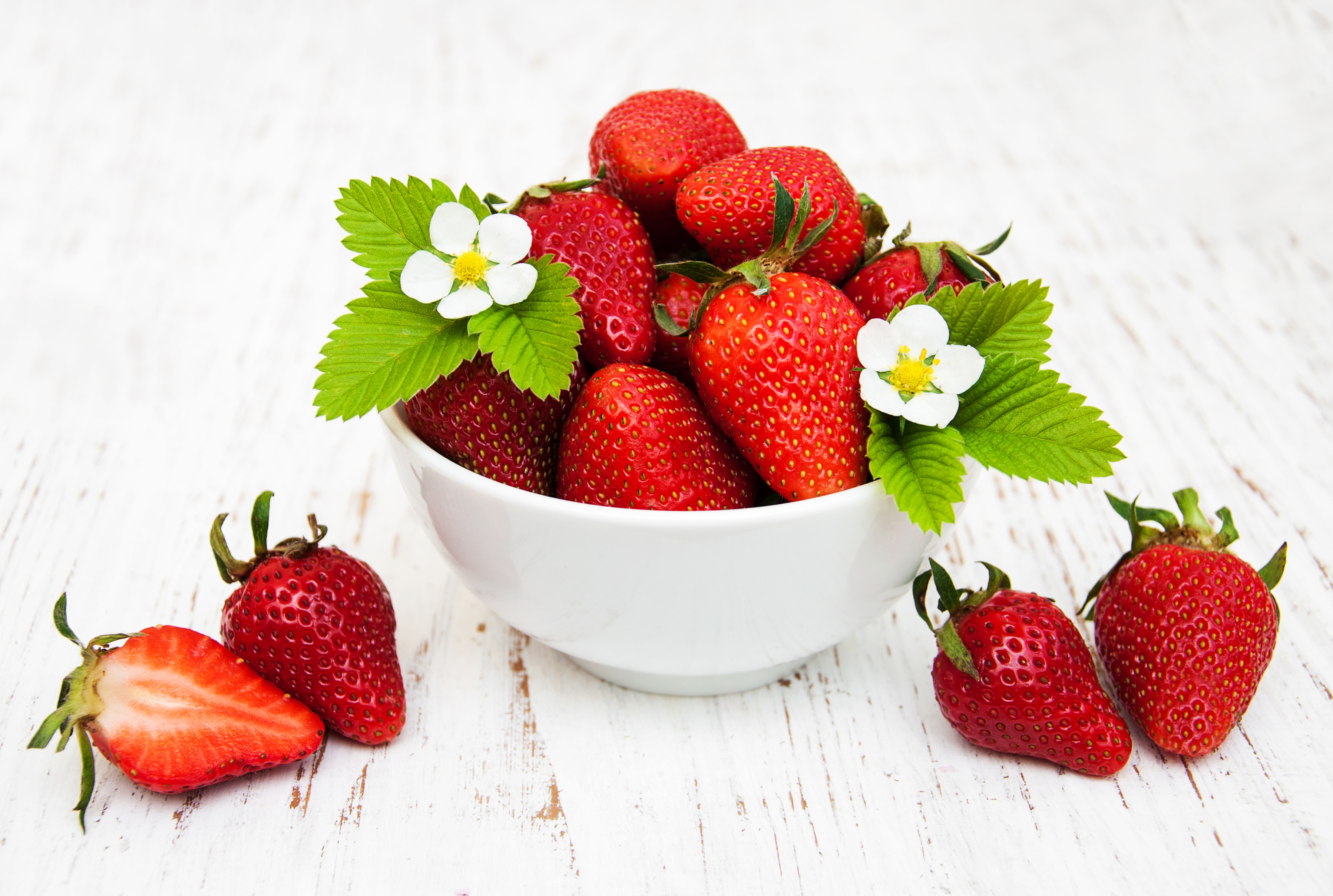Handy-Wallpaper Erdbeere, Frucht, Nahrungsmittel, Früchte kostenlos herunterladen.