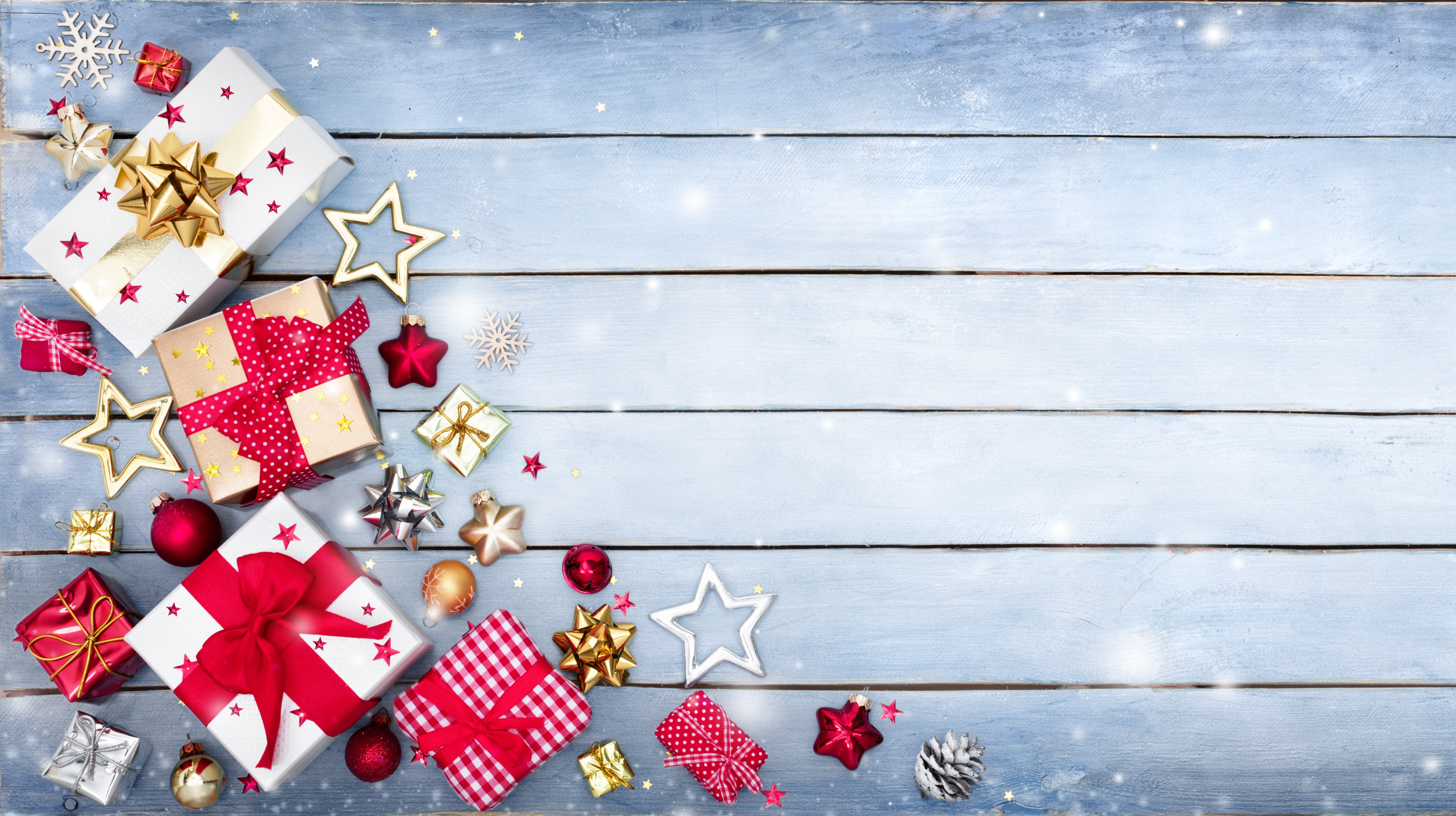 Baixar papel de parede para celular de Natal, Presente, Enfeites De Natal, Feriados gratuito.