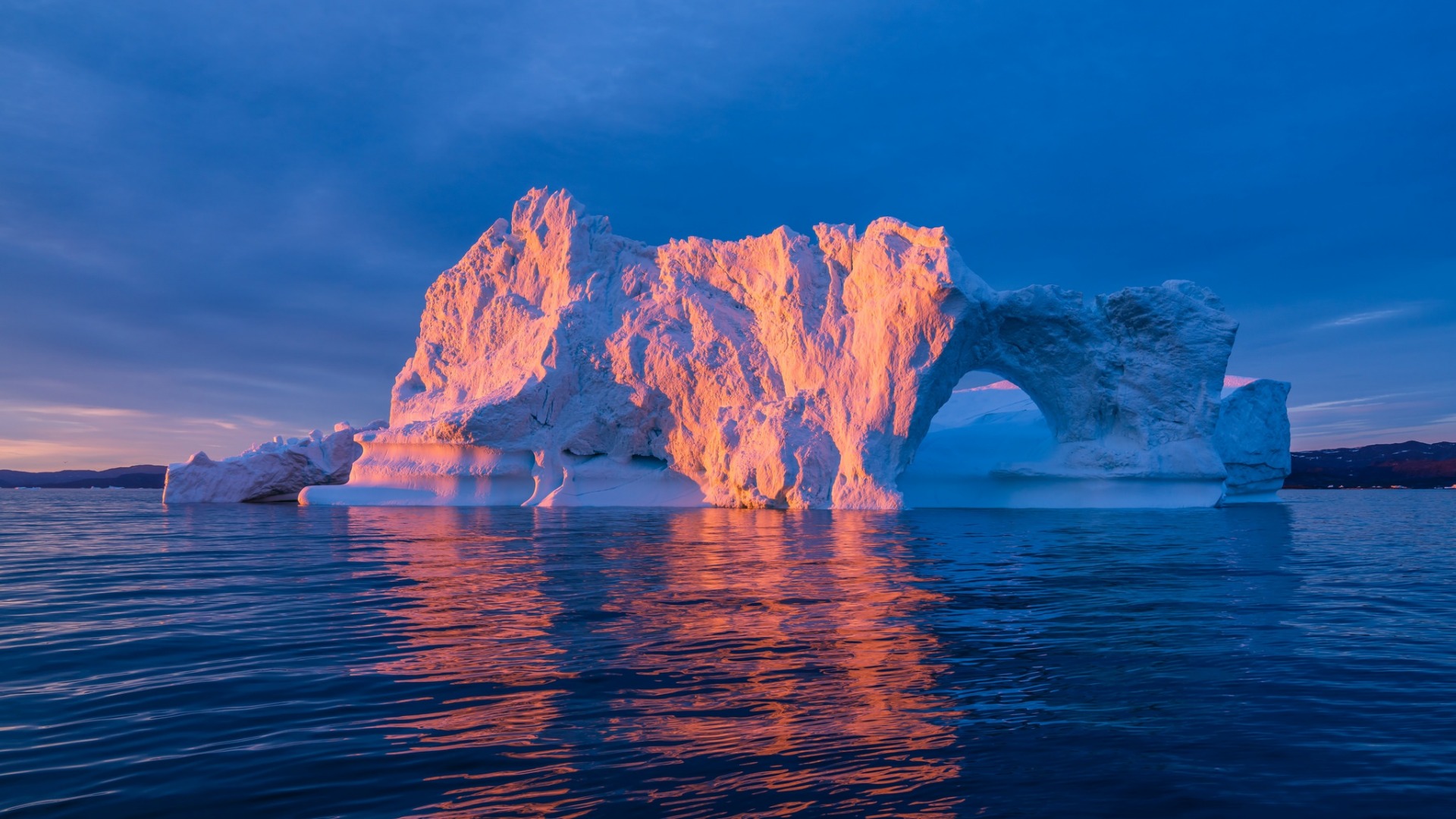 Free download wallpaper Landscape, Ice, Ocean, Earth, Arctic, Iceberg on your PC desktop