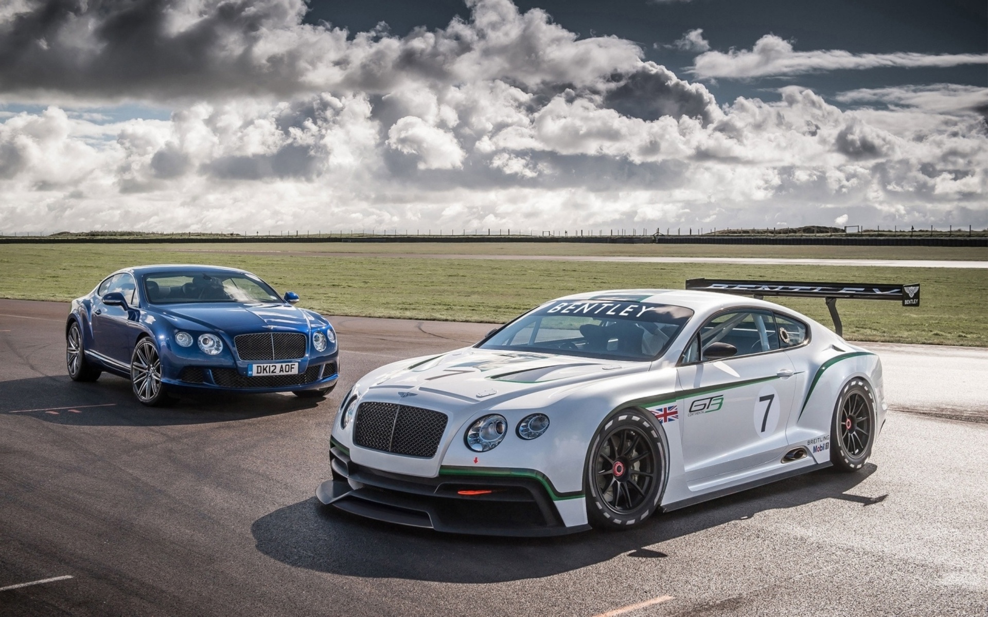 Free download wallpaper Bentley, Vehicles on your PC desktop