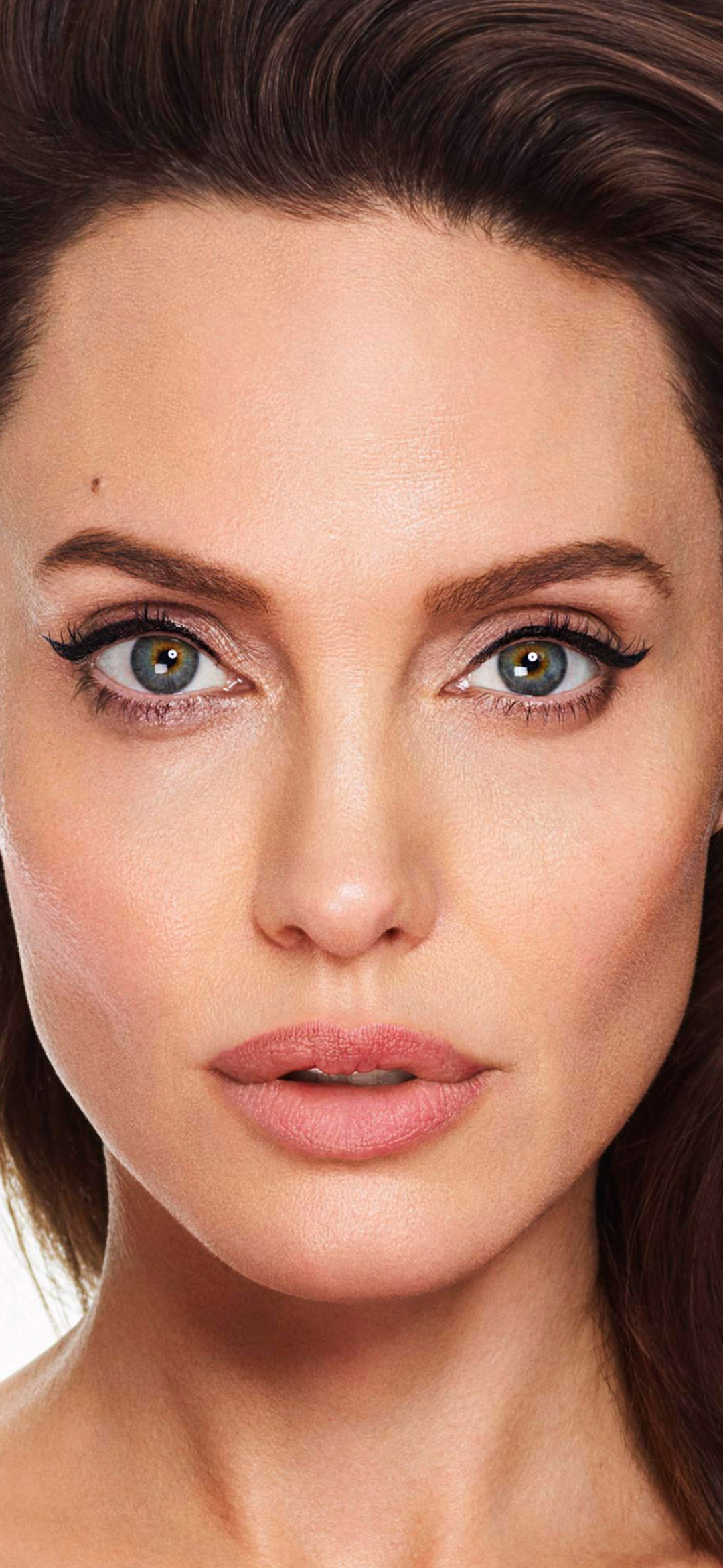 Descarga gratuita de fondo de pantalla para móvil de Angelina Jolie, Celebridades.