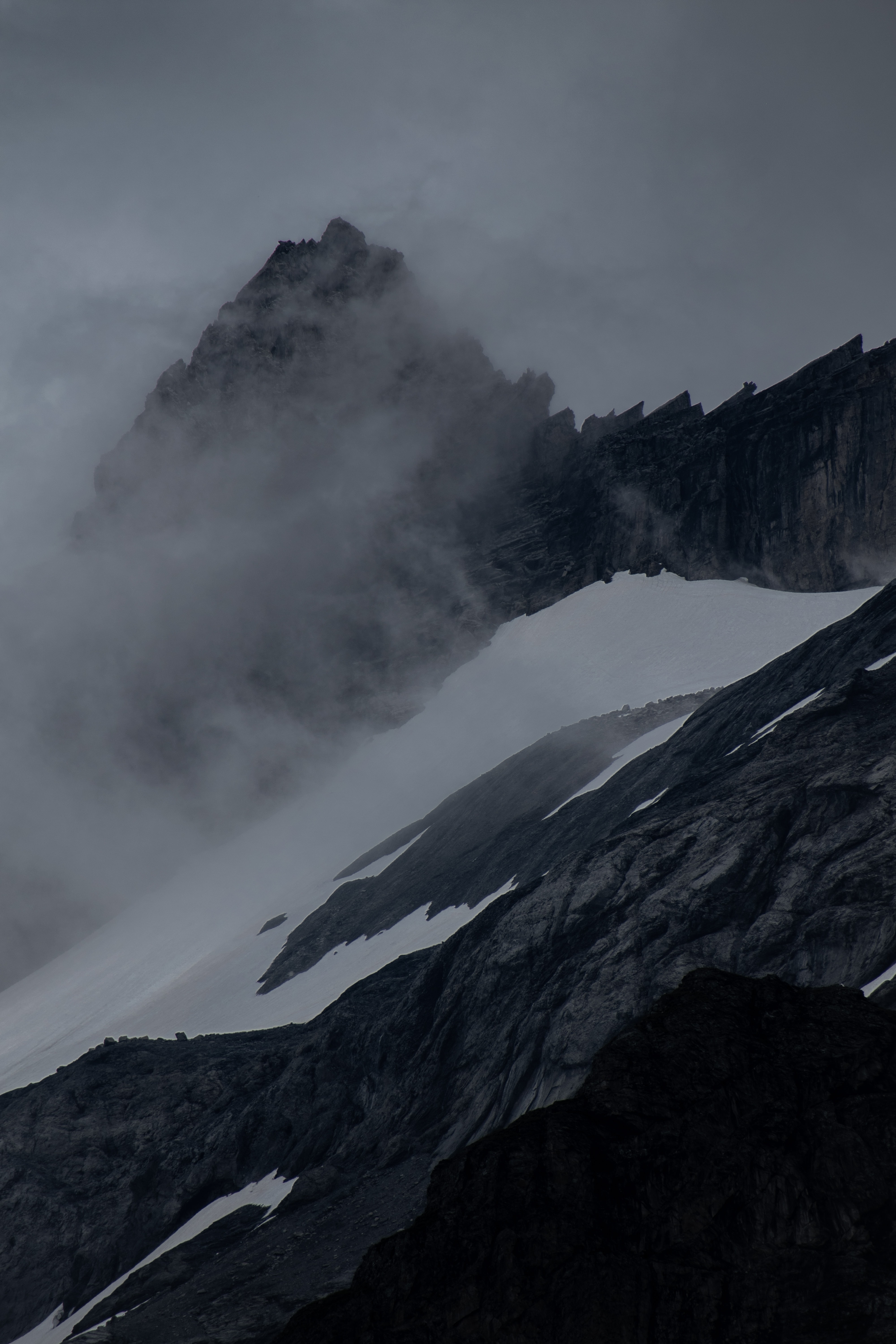 Laden Sie das Natur, Berg, Scheitel, Nach Oben, Nebel, Wolke, Cloud, Schnee-Bild kostenlos auf Ihren PC-Desktop herunter