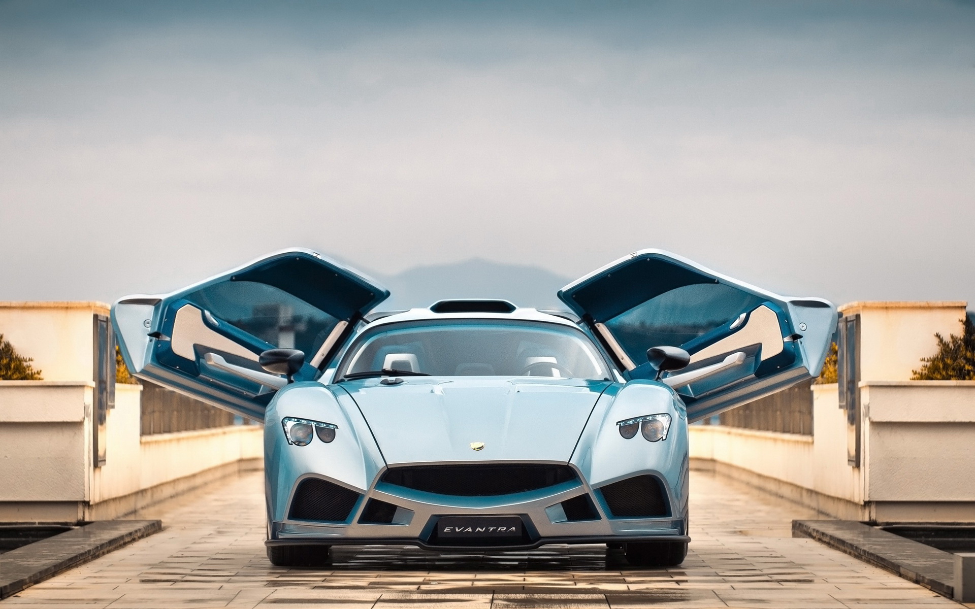 vehicles, mazzanti evantra