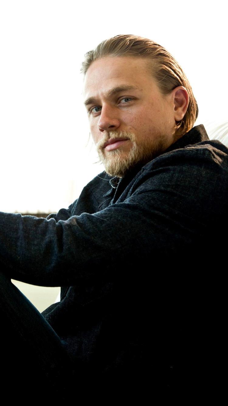 Download mobile wallpaper English, Celebrity, Actor, Charlie Hunnam for free.