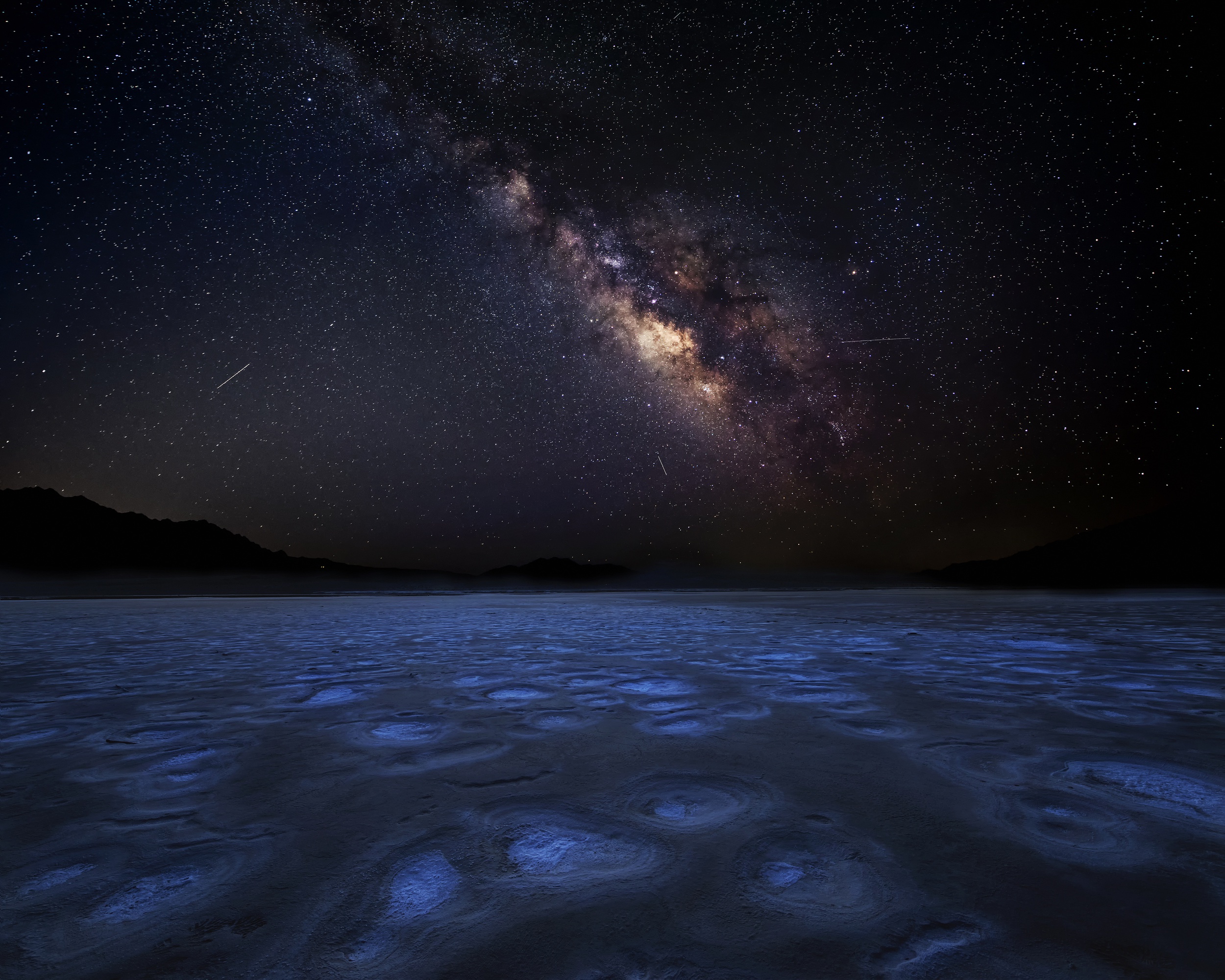 Download mobile wallpaper Sky, Night, Desert, Earth, Milky Way for free.