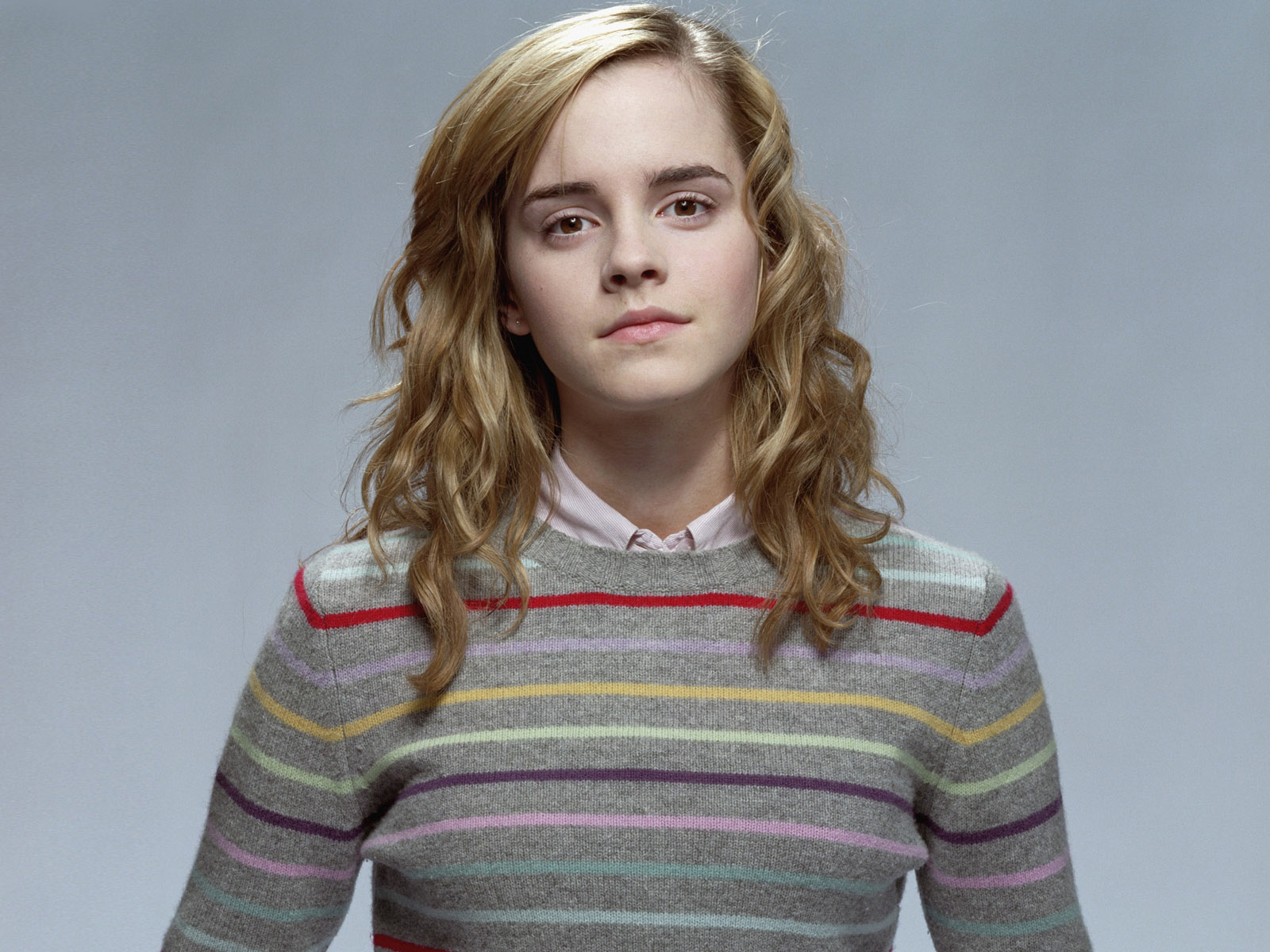 Téléchargez gratuitement l'image Célébrités, Emma Watson sur le bureau de votre PC