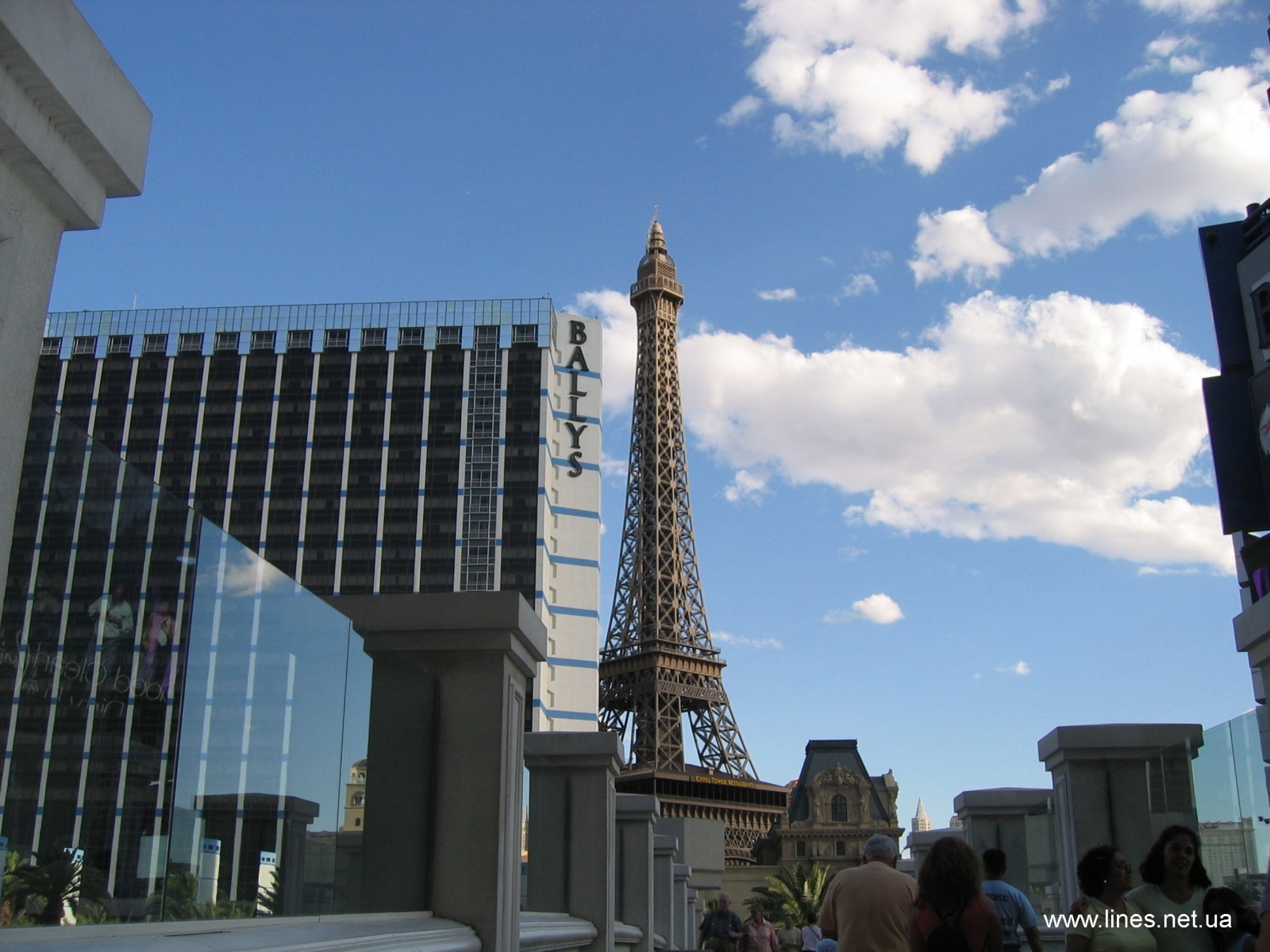 Handy-Wallpaper Städte, Architektur, Eiffelturm kostenlos herunterladen.