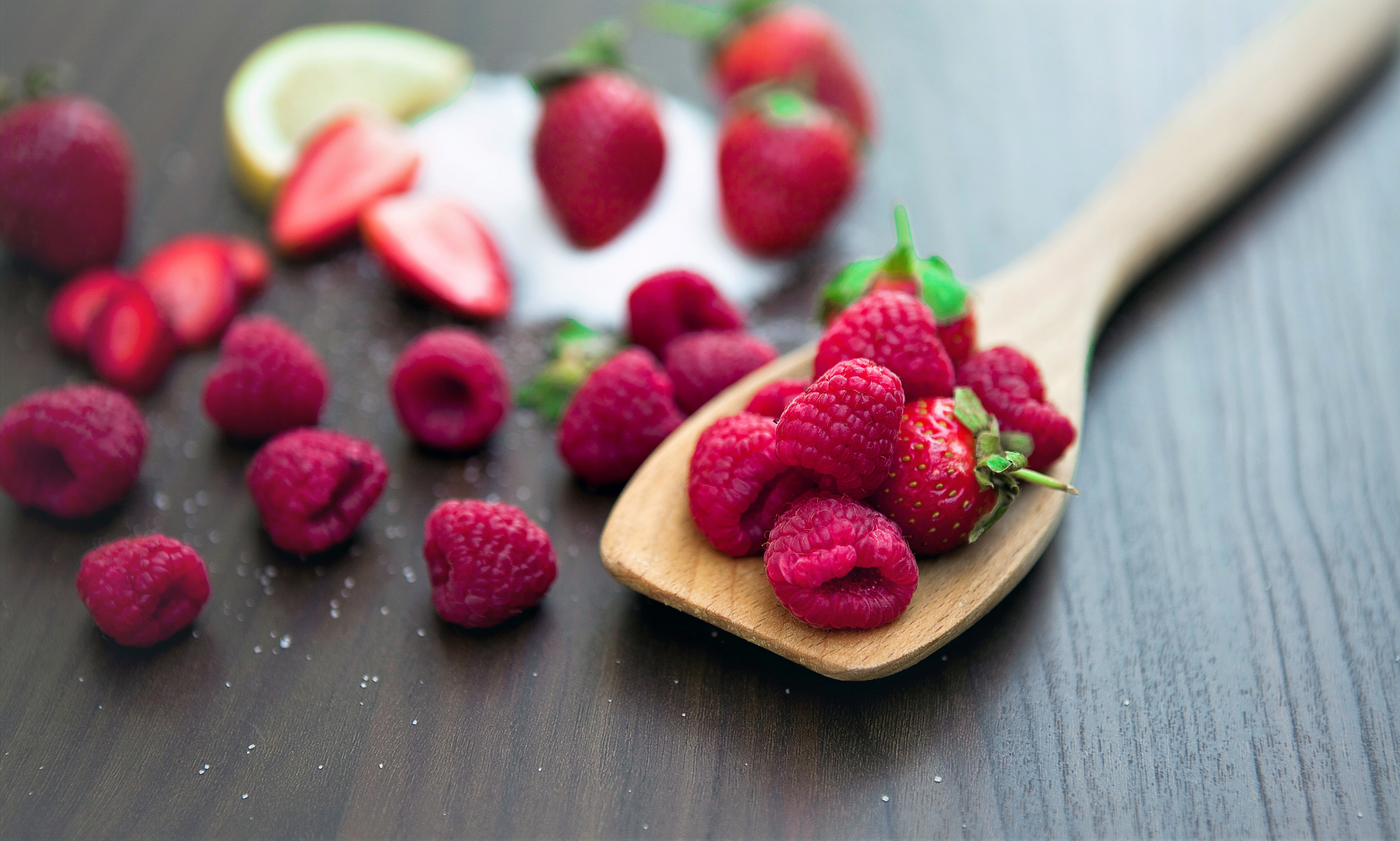Free download wallpaper Raspberry, Berries, Ripe, Spoon, Food on your PC desktop