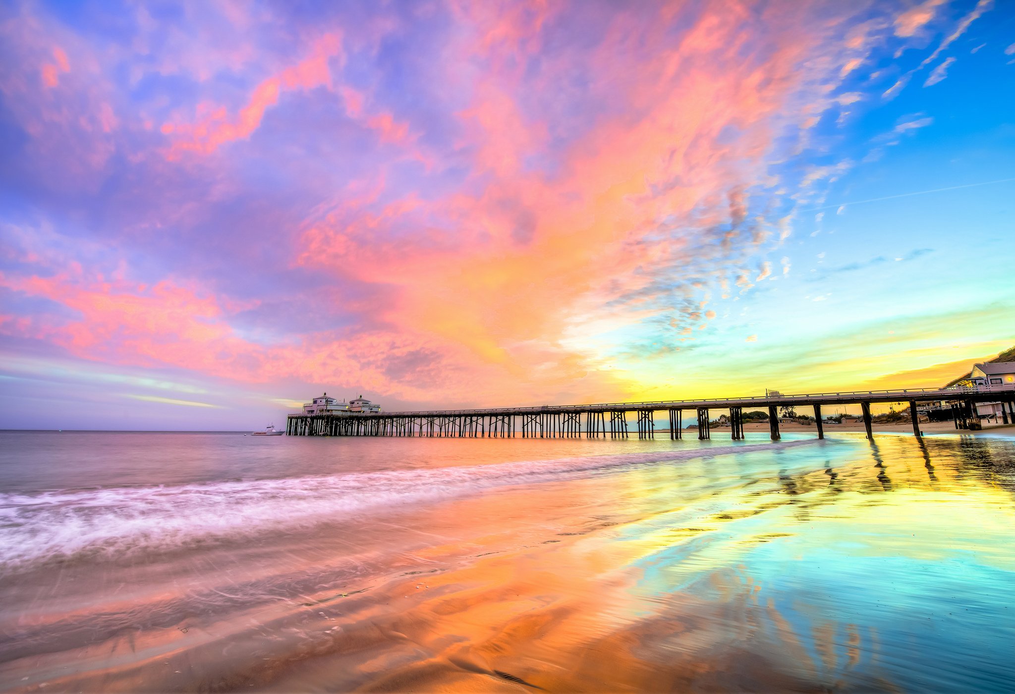 Handy-Wallpaper Rosa, Strand, Seebrücke, Ozean, Lila, Kalifornien, Himmel, Sonnenuntergang, Menschengemacht kostenlos herunterladen.