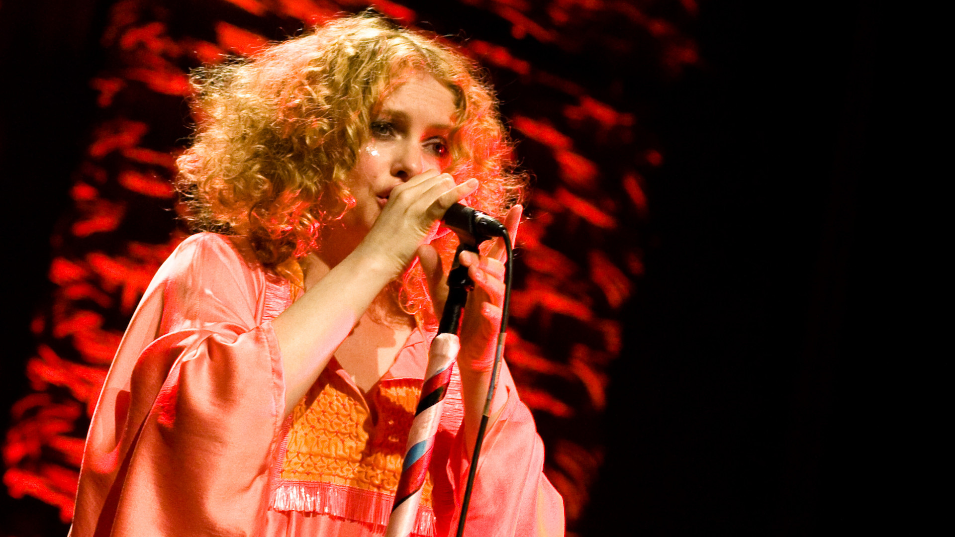 Download mobile wallpaper Goldfrapp, Music for free.