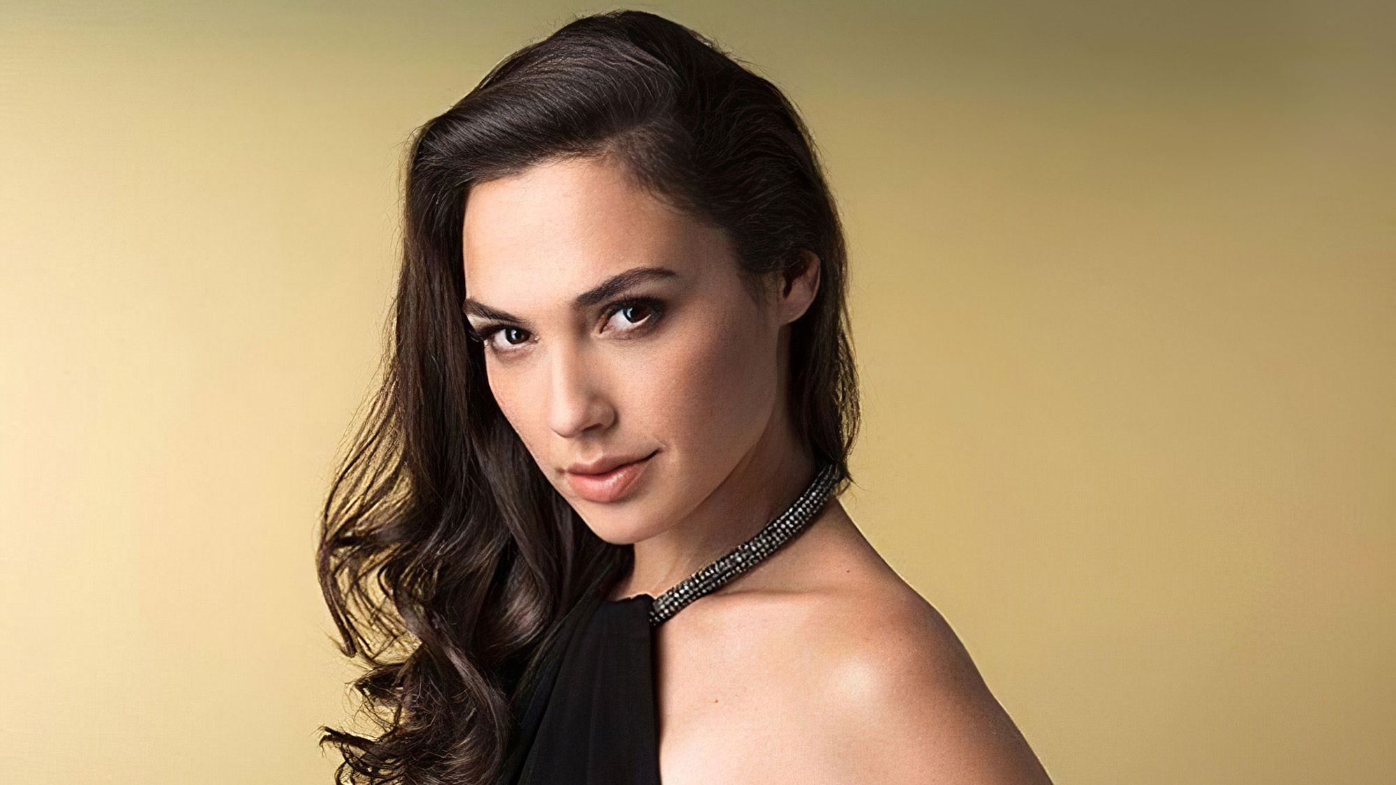 Descarga gratuita de fondo de pantalla para móvil de Celebridades, Gal Gadot.