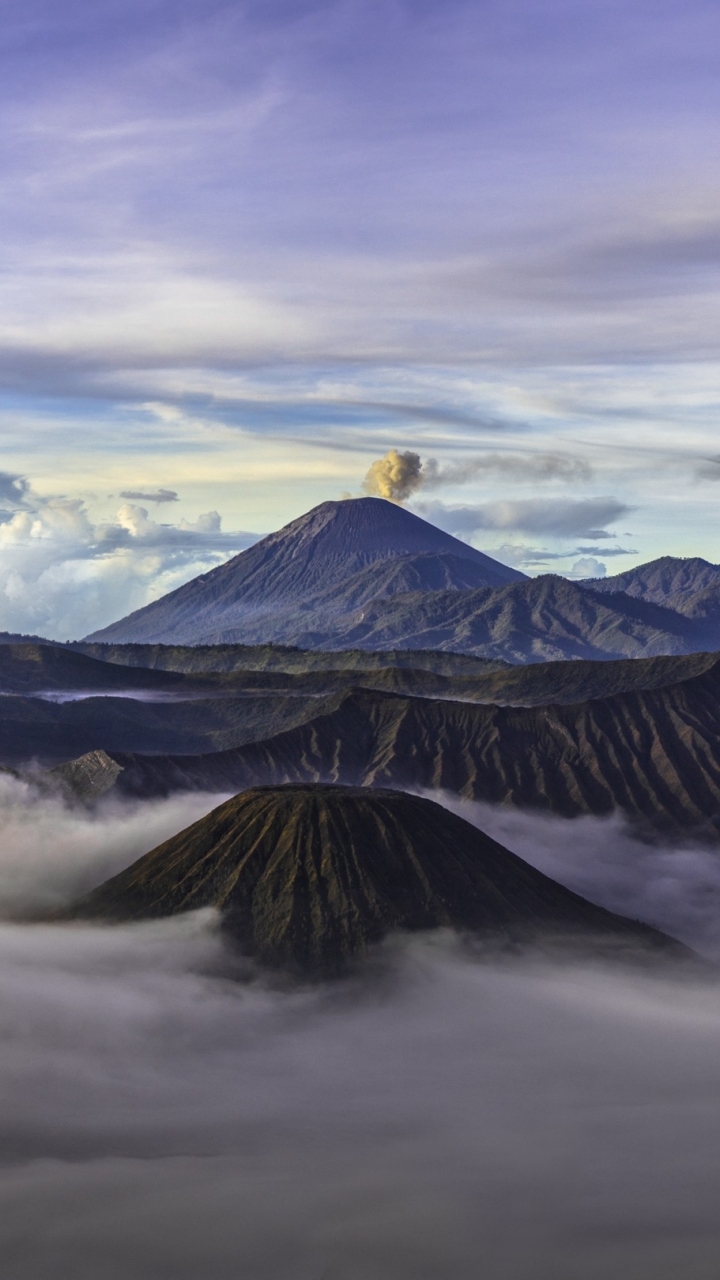 Скачати мобільні шпалери Земля, Ранок, Вулкан, Індонезія, Гора Бромо, Вулкани, Ява (Індонезія) безкоштовно.