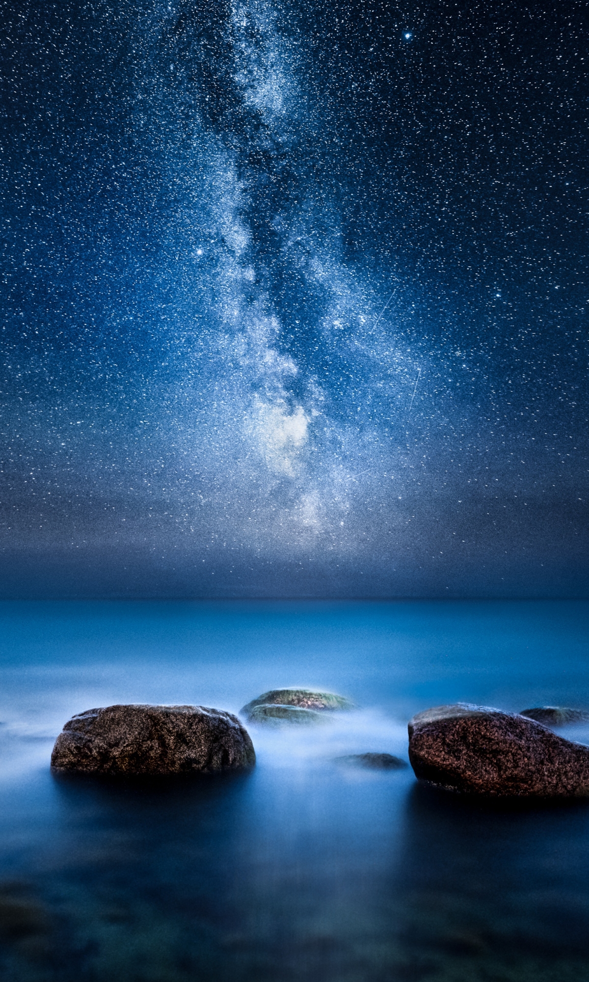 Download mobile wallpaper Night, Horizon, Starry Sky, Earth, Milky Way for free.