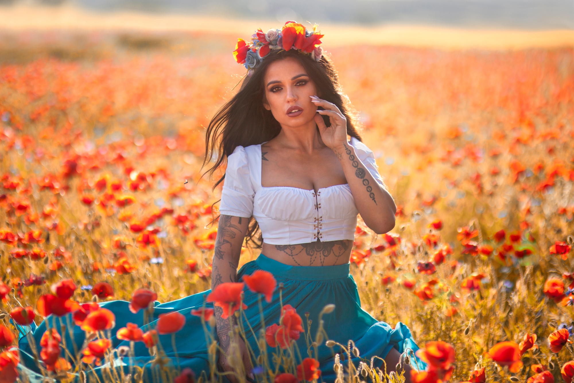 Download mobile wallpaper Summer, Flower, Field, Tattoo, Wreath, Brunette, Model, Women for free.