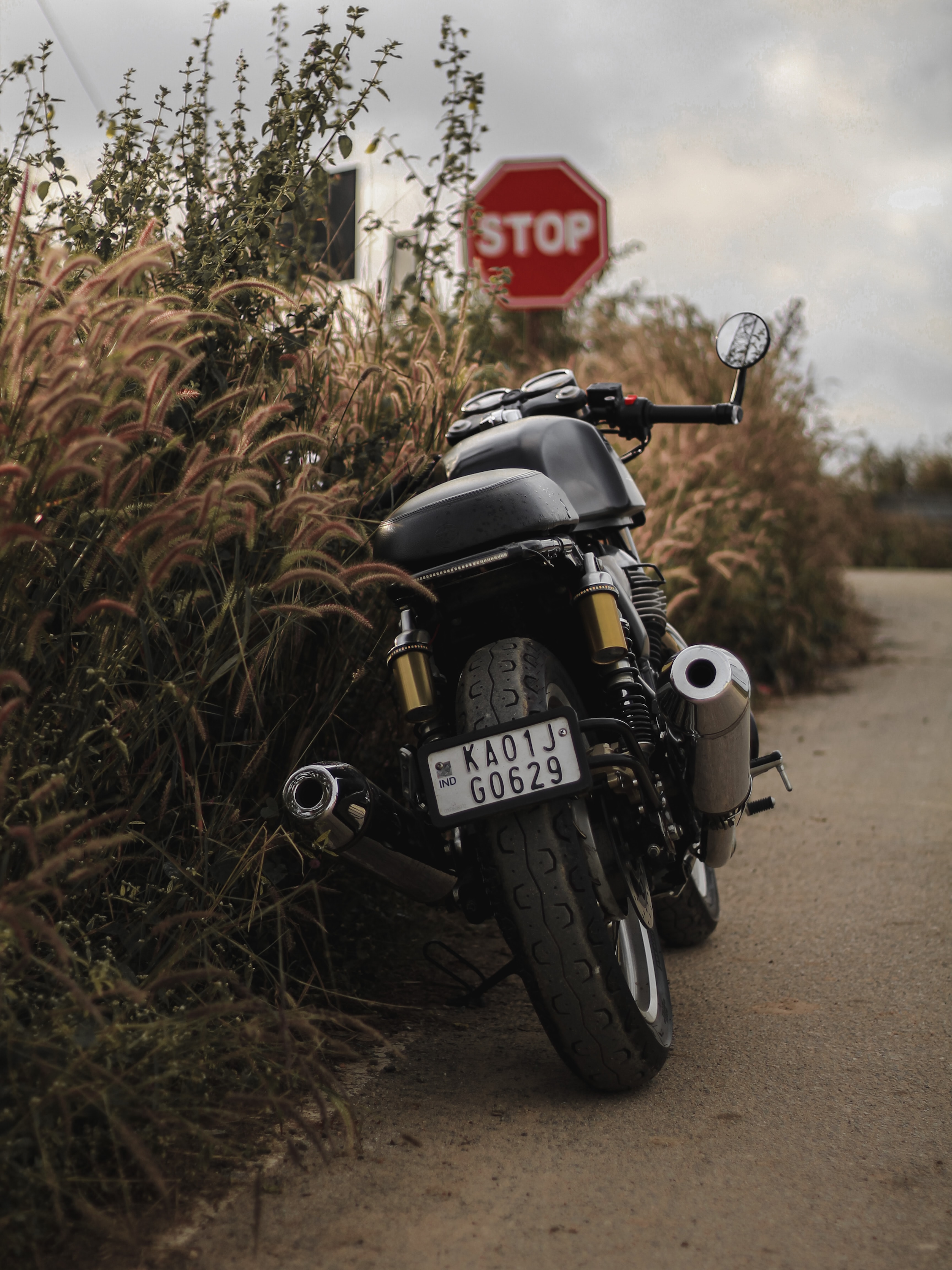 81110 baixar papel de parede motocicletas, preto, o preto, vista traseira, visão traseira, motocicleta, bicicleta - protetores de tela e imagens gratuitamente