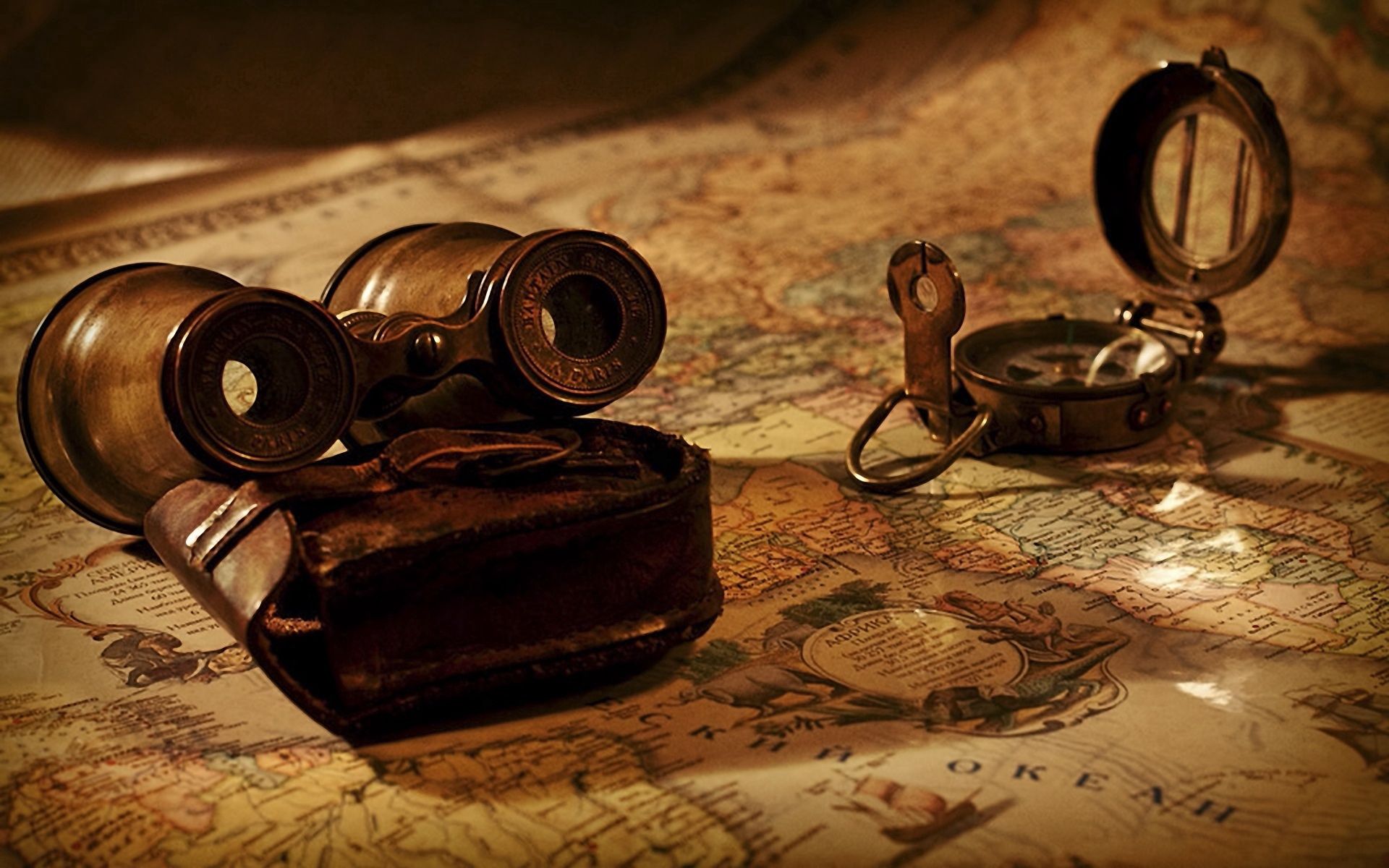 map, miscellanea, miscellaneous, compass, binoculars