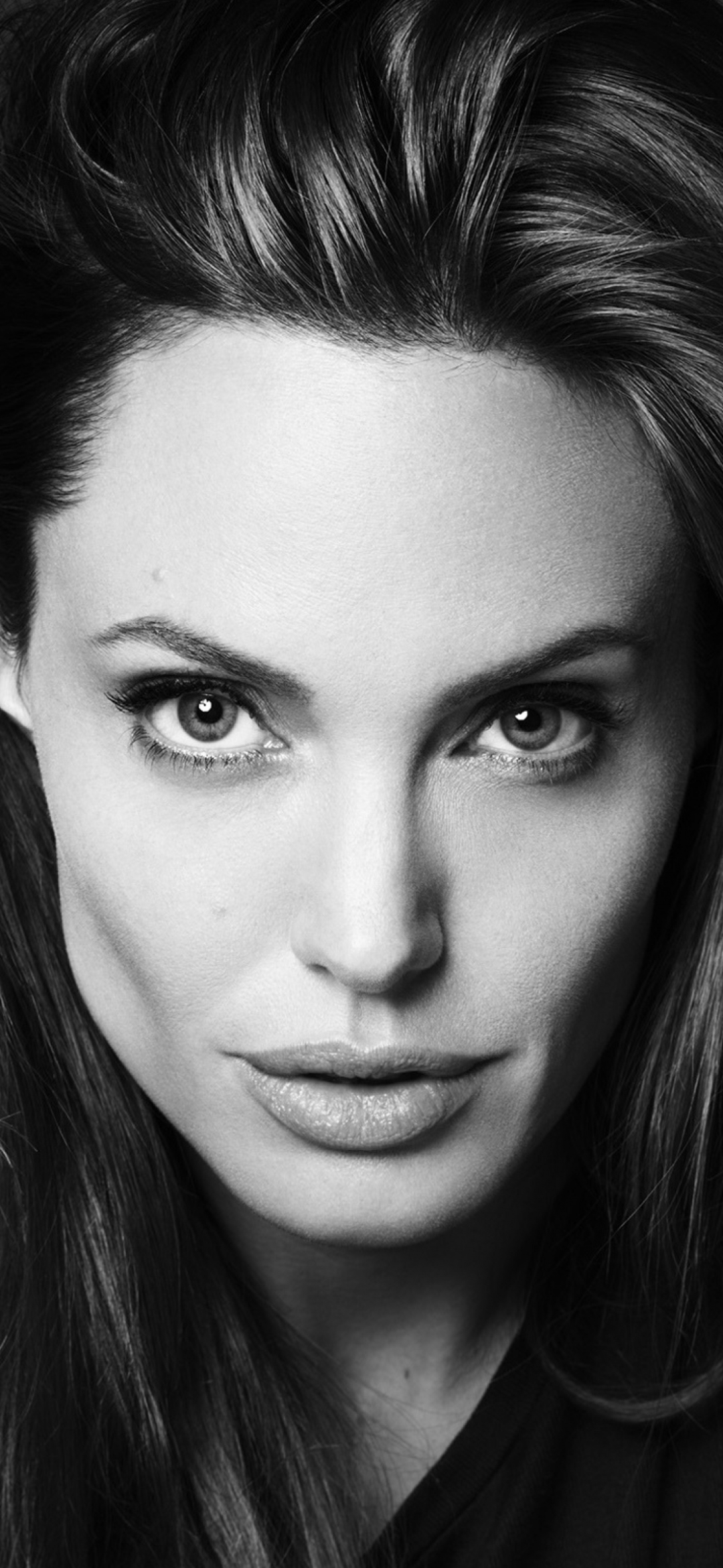 Téléchargez des papiers peints mobile Angelina Jolie, Monochrome, Célébrités gratuitement.
