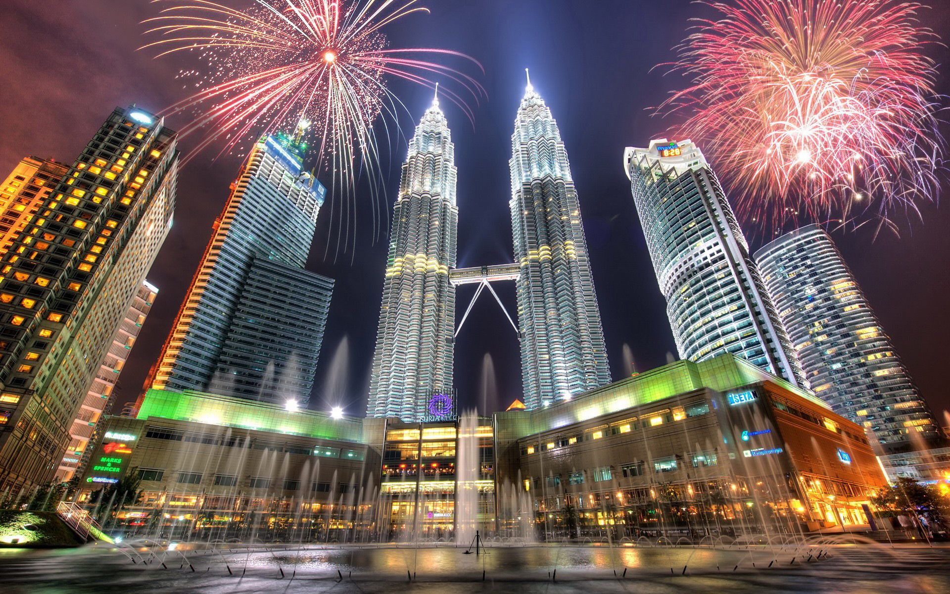 563028 скачать картинку фонтан, малайзия, сделано человеком, башня, башни петронас, здание, город, фейверки, куала лумпур, небоскрёб - обои и заставки бесплатно