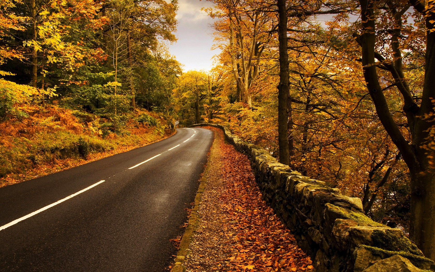 Download mobile wallpaper Road, Fall, Man Made for free.