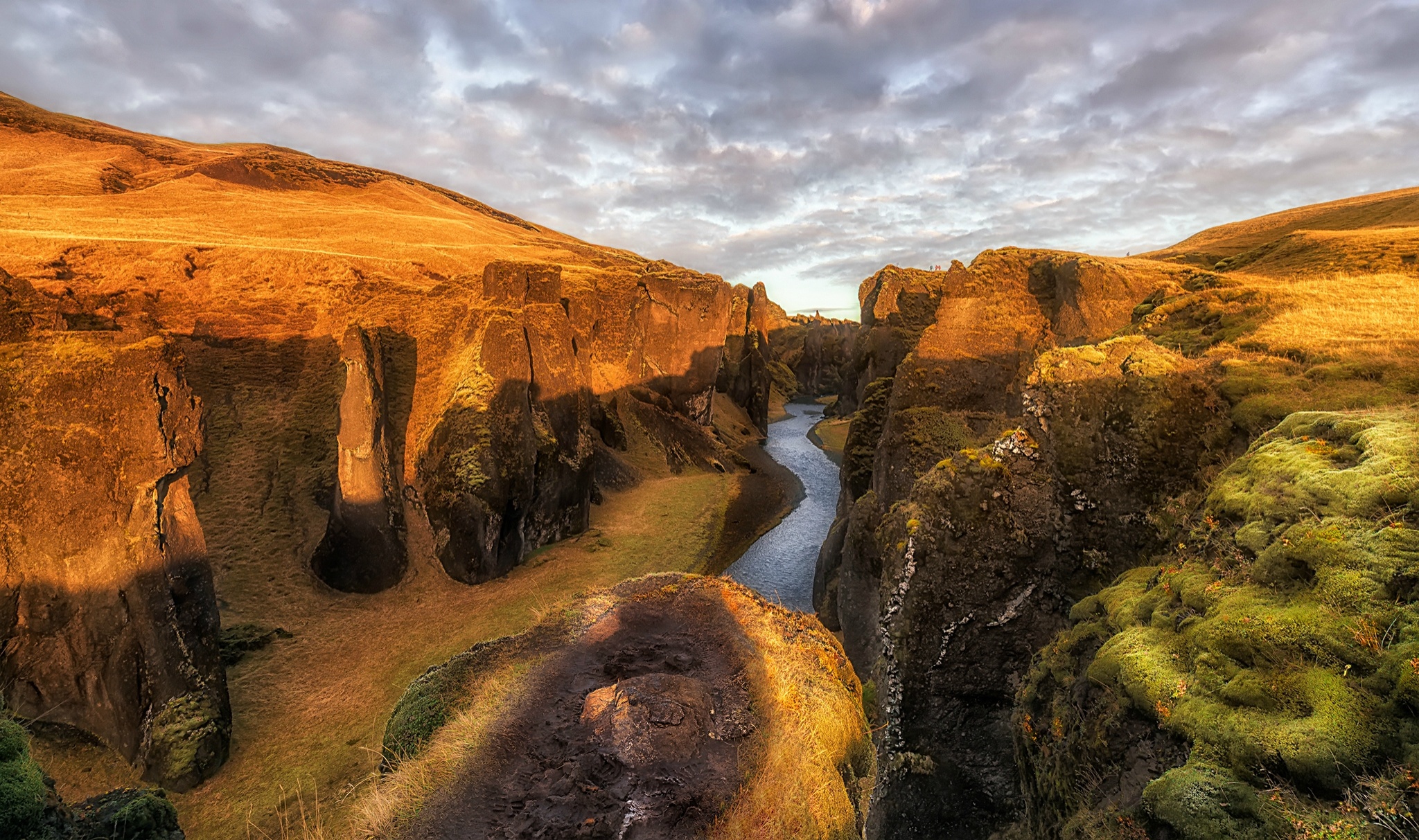 Скачать обои бесплатно Каньон, Исландия, Каньоны, Земля/природа картинка на рабочий стол ПК