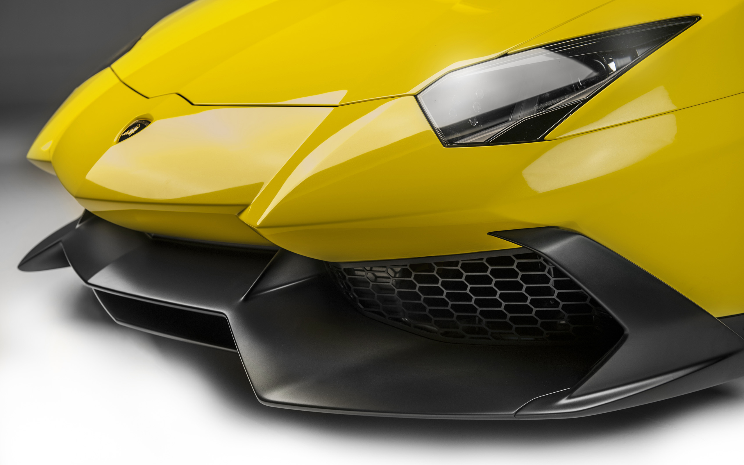 Завантажити шпалери Lamborghini Aventador Lp 720 4 50º Anniversario на телефон безкоштовно