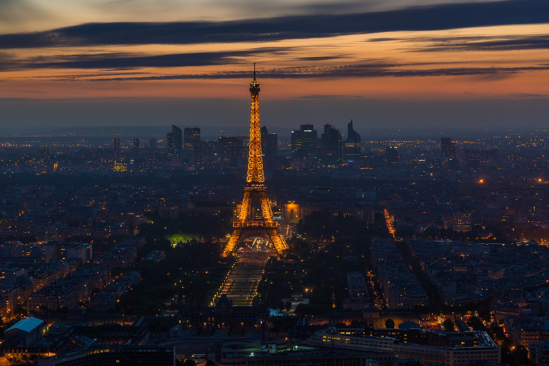 Laden Sie das Paris, Eiffelturm, Horizont, Frankreich, Stadtbild, Monument, Nacht, Monumente, Menschengemacht, Großstadt-Bild kostenlos auf Ihren PC-Desktop herunter