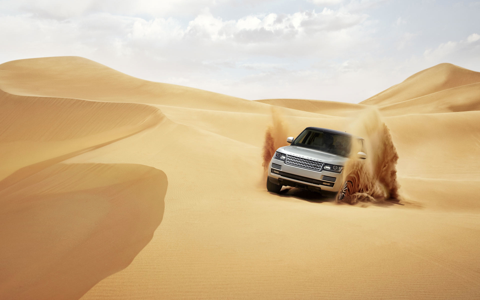 Download mobile wallpaper Sand, Desert, Range Rover, Land Rover, Car, Suv, Dune, Vehicles, Silver Car for free.