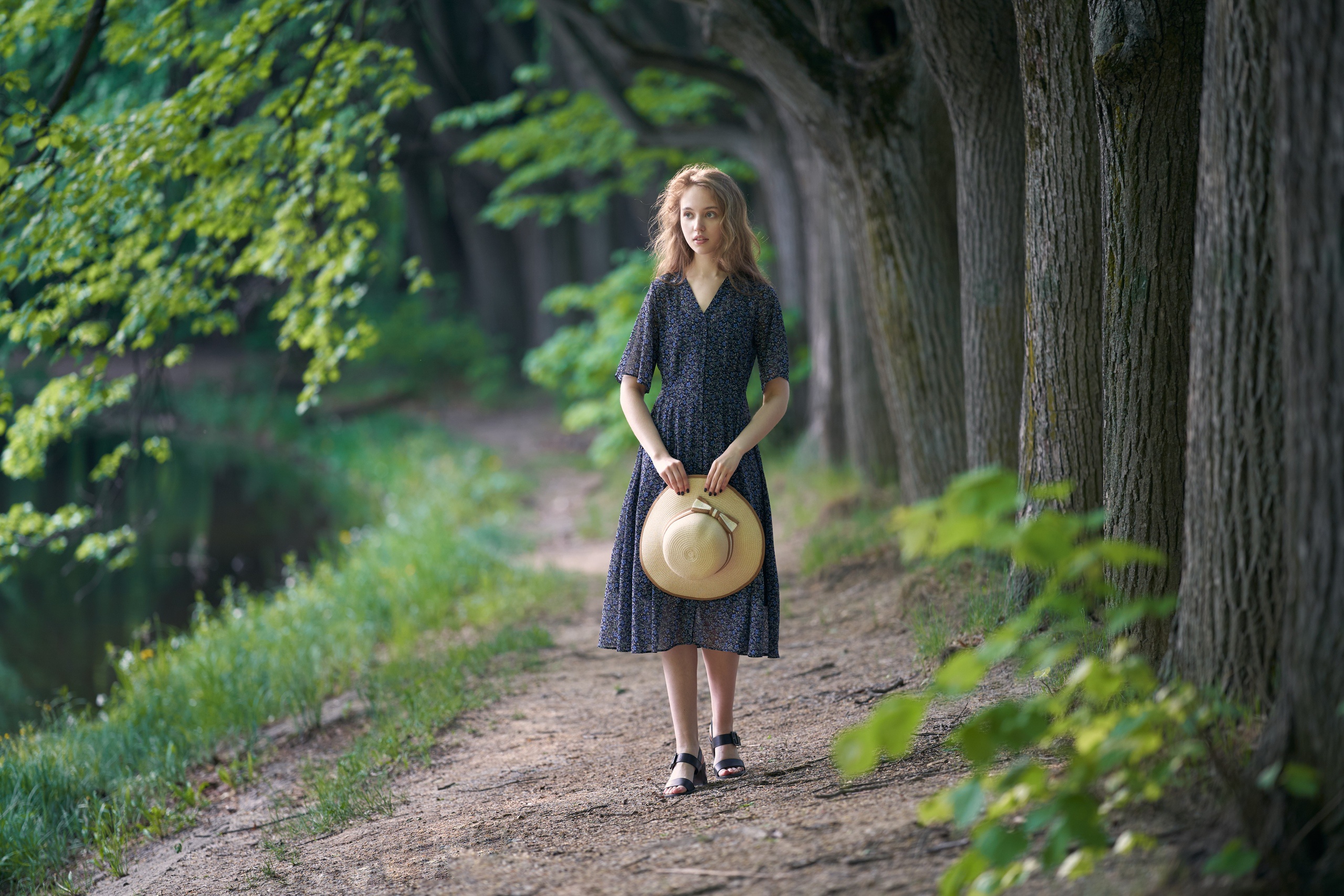 Download mobile wallpaper Blonde, Hat, Dress, Model, Women, Depth Of Field for free.