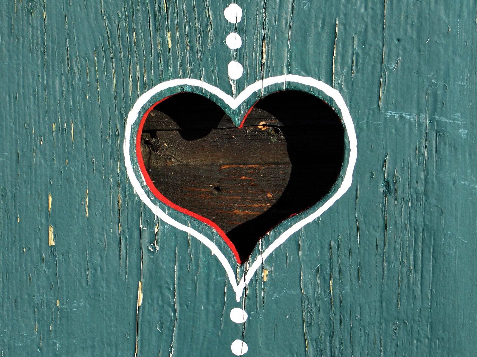 Baixar papel de parede para celular de Madeira, Pintar, Coração, Forma, De Madeira, Um Coração, Amor gratuito.