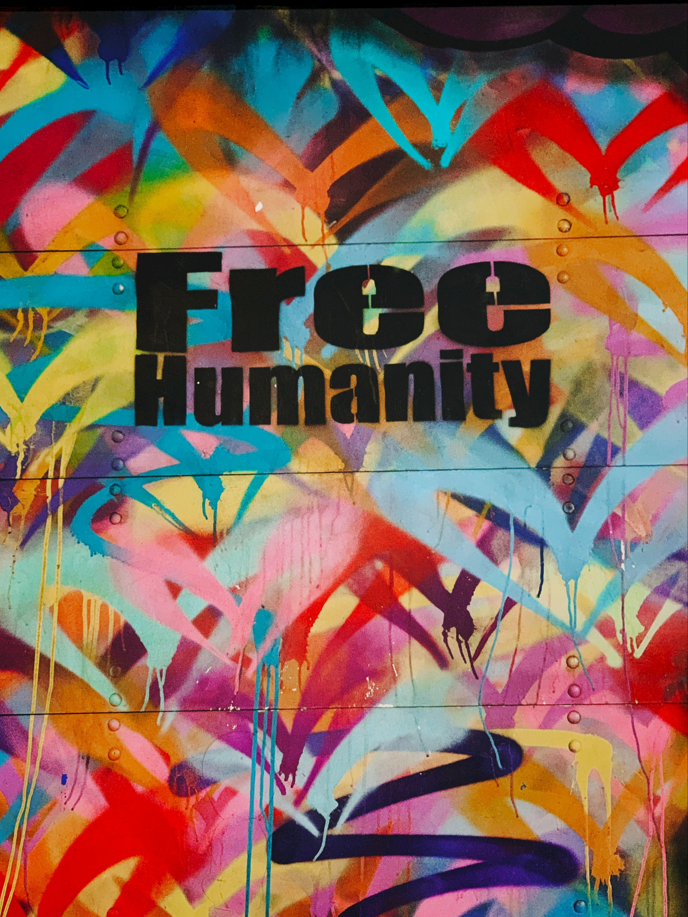 65582 скачать картинку граффити, слова, разноцветный, стена, свобода, человечество - обои и заставки бесплатно