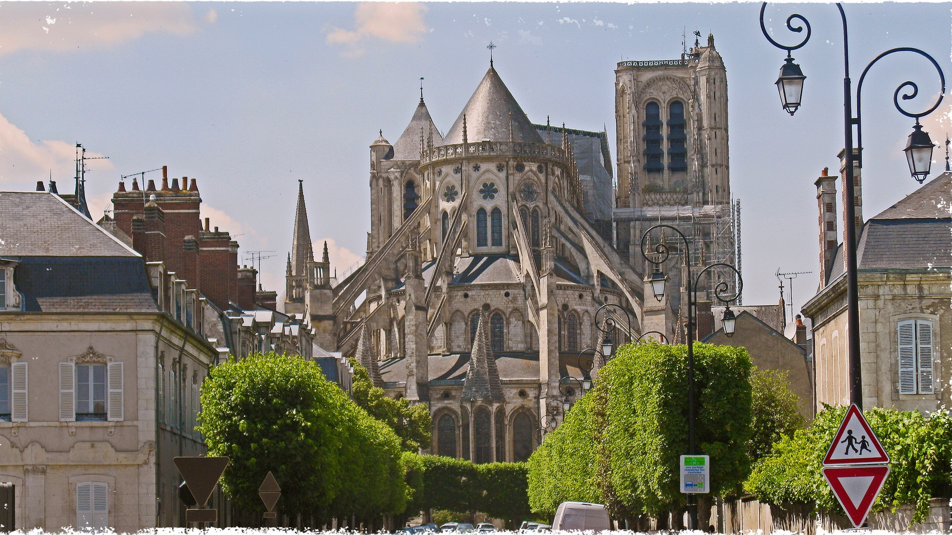 327270 Papéis de parede e Catedral De Bourges imagens na área de trabalho. Baixe os protetores de tela  no PC gratuitamente