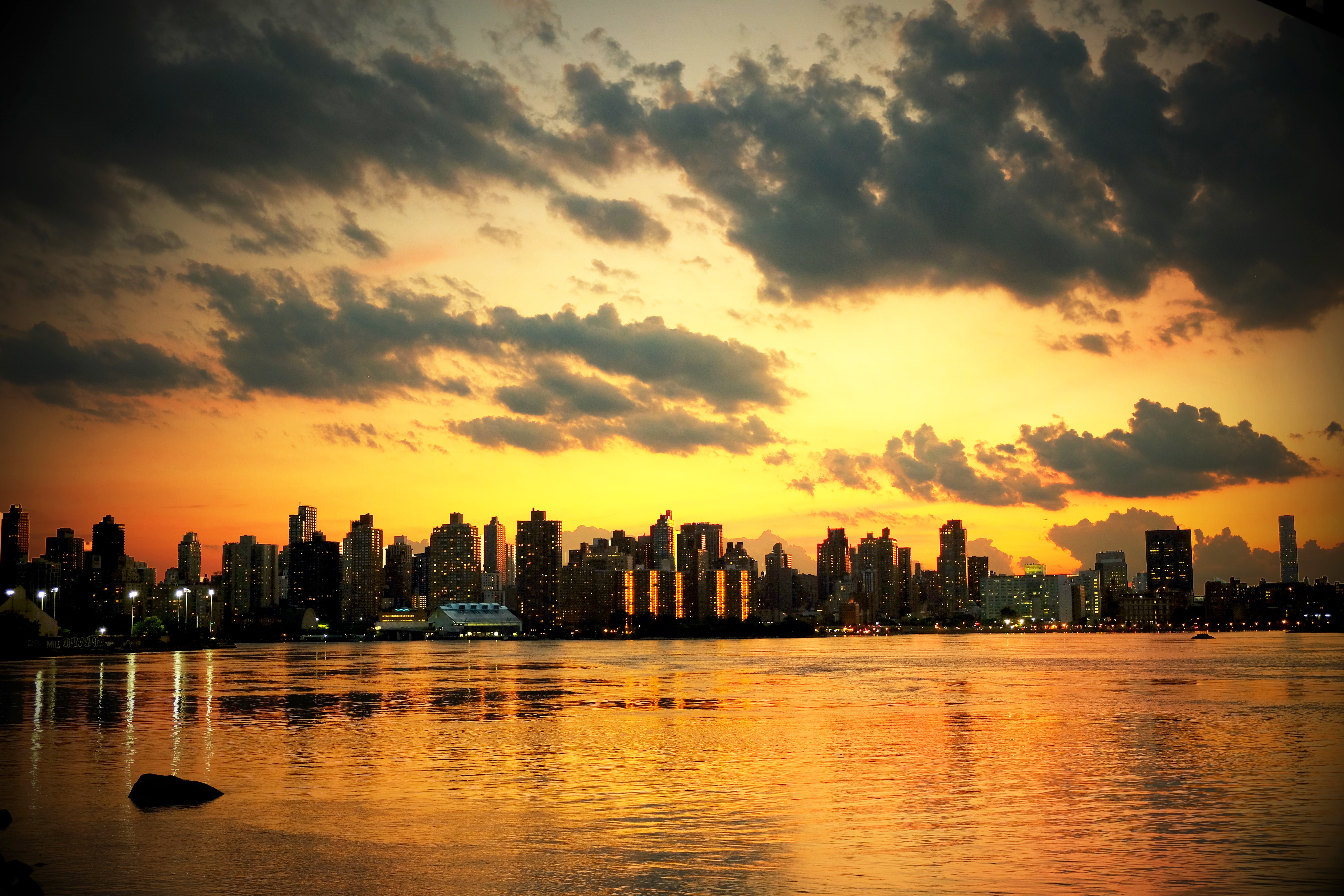 Baixe gratuitamente a imagem Pôr Do Sol, Oceano, Arranha Céus, Nova Iorque, Cidades na área de trabalho do seu PC