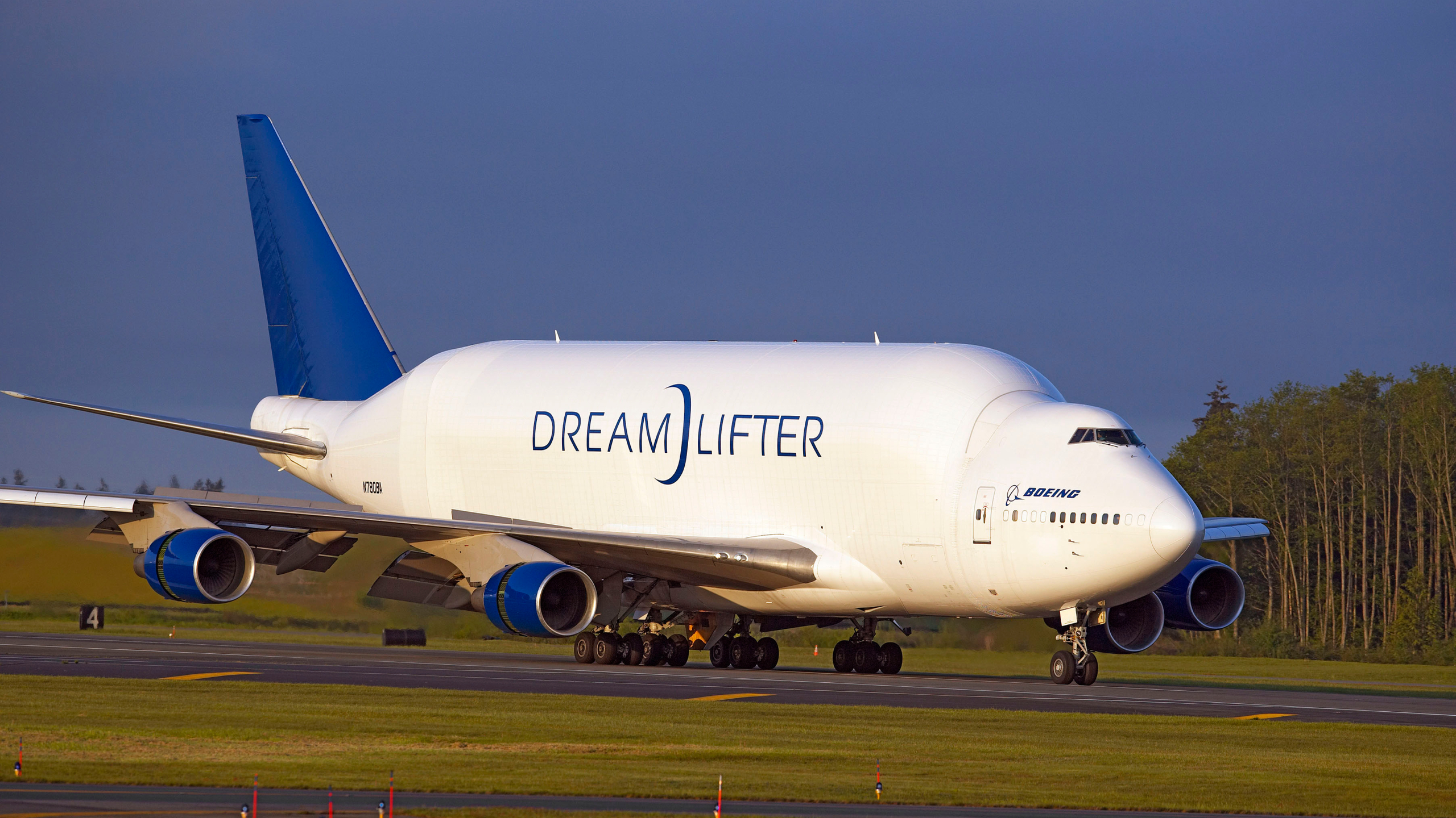 boeing 747 dreamlifter, vehicles, airplane, boeing, dreamlifter, aircraft