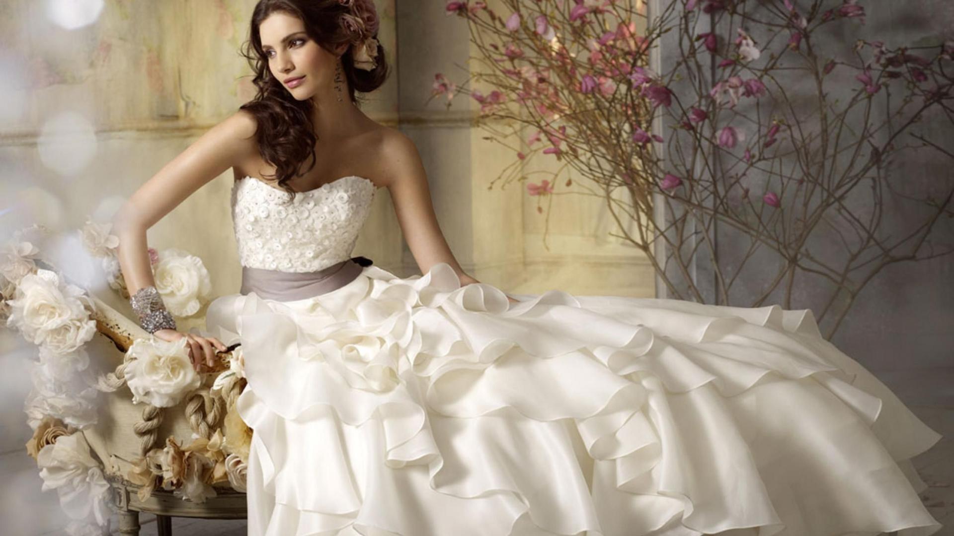 Laden Sie das Blume, Brünette, Braut, Frauen, Hochzeitskleid, Weißes Kleid-Bild kostenlos auf Ihren PC-Desktop herunter