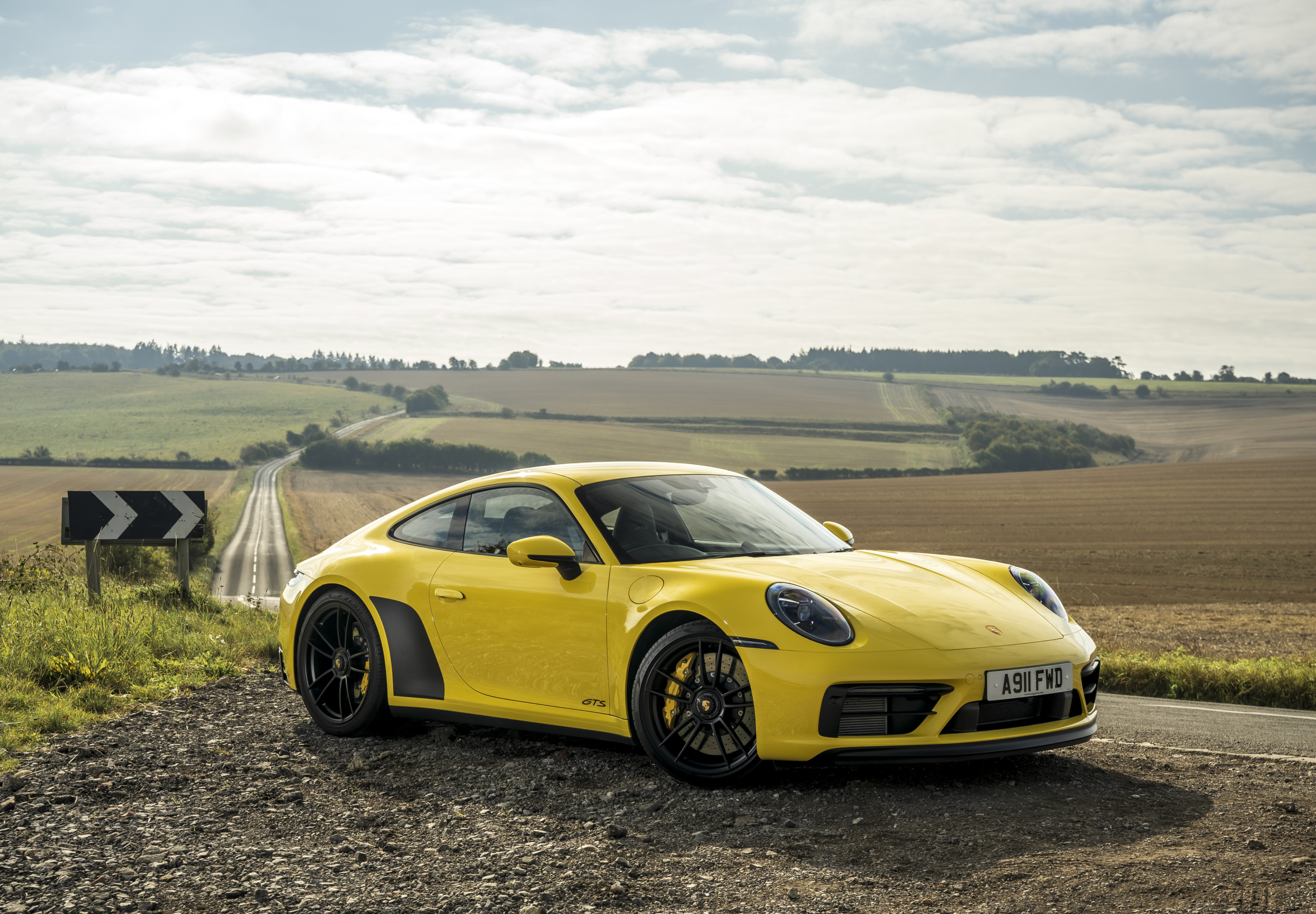 Download mobile wallpaper Porsche, Vehicles, Porsche 911 Carrera Gts for free.