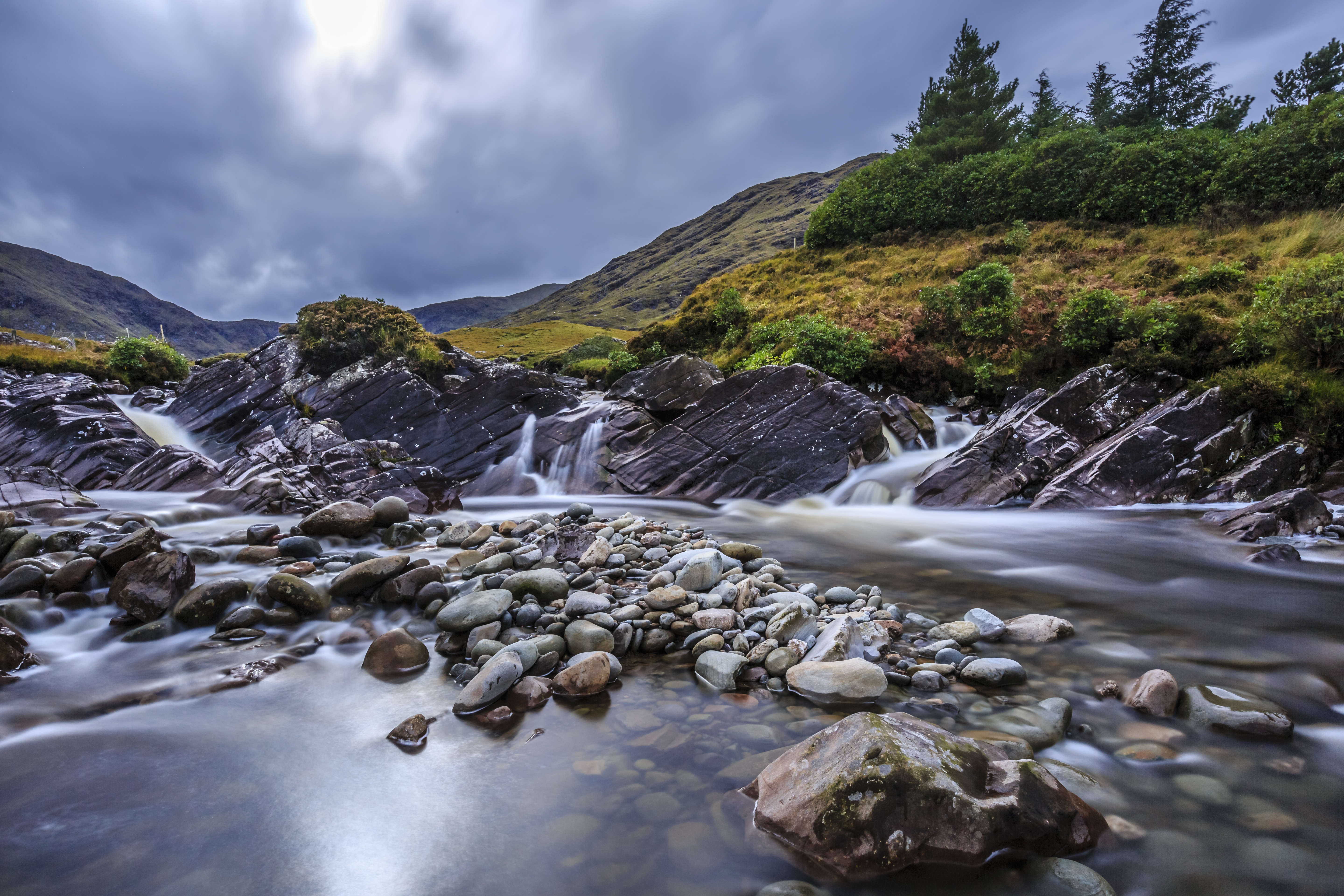 Laden Sie das Natur, Wasser, Stones, Mountains, Fluss, Fließen, Flüsse-Bild kostenlos auf Ihren PC-Desktop herunter