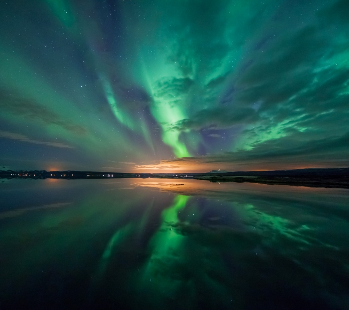 Baixe gratuitamente a imagem Noite, Aurora Boreal, Terra/natureza na área de trabalho do seu PC