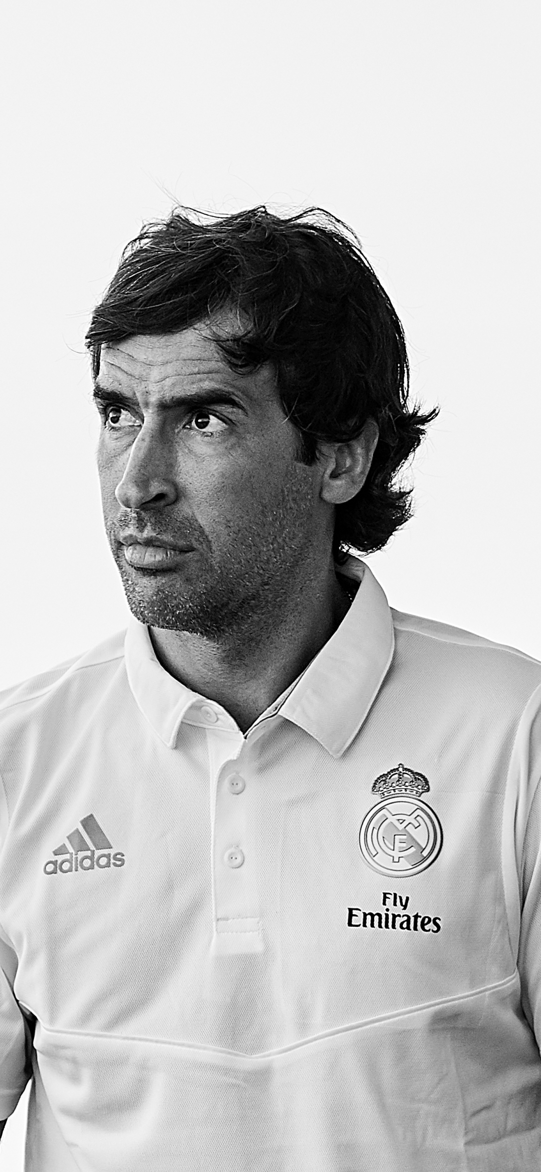 Download mobile wallpaper Sports, Soccer, Spanish, Real Madrid C F, Raúl González Blanco for free.